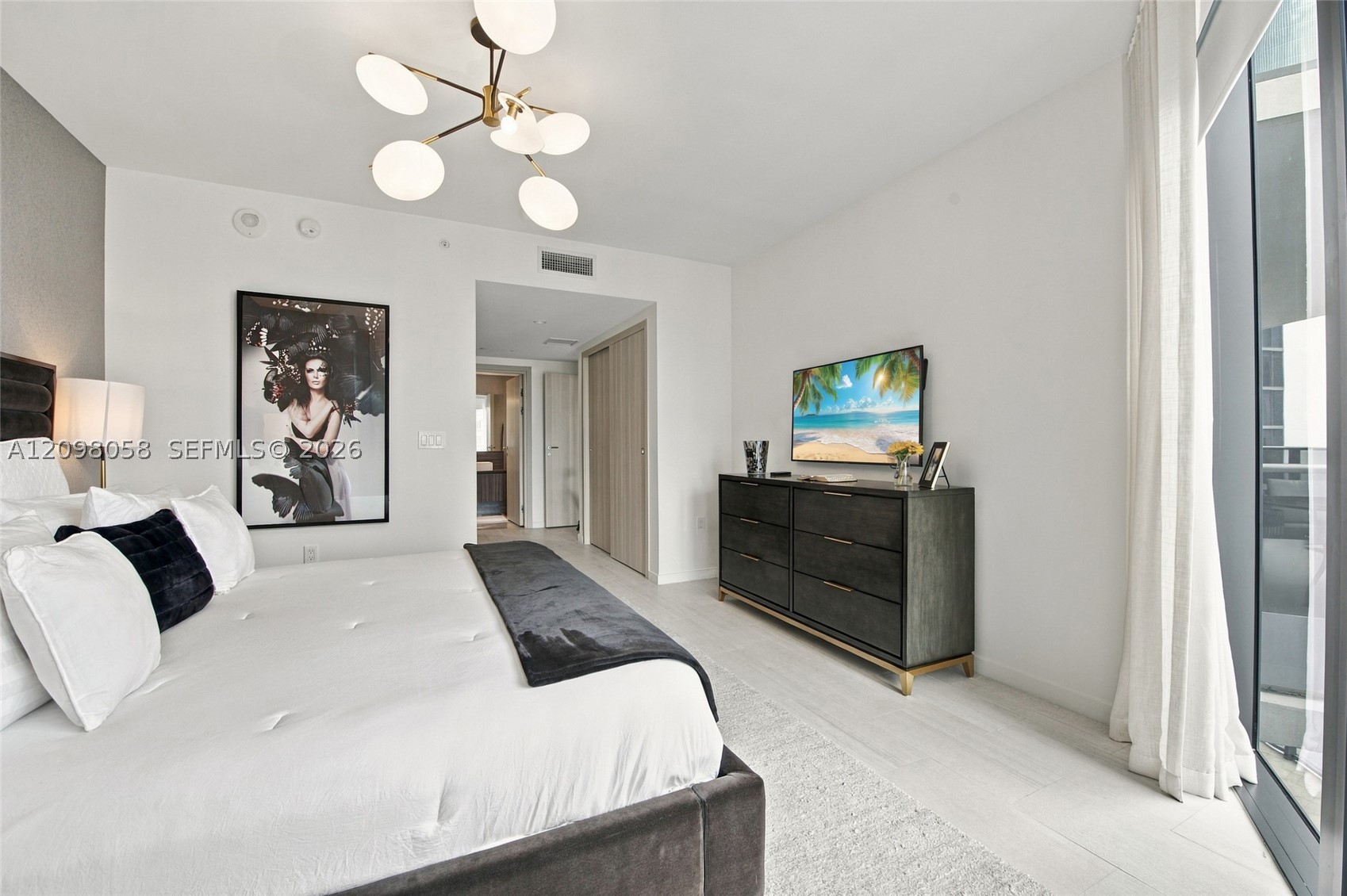 image Brickell Flatiron31