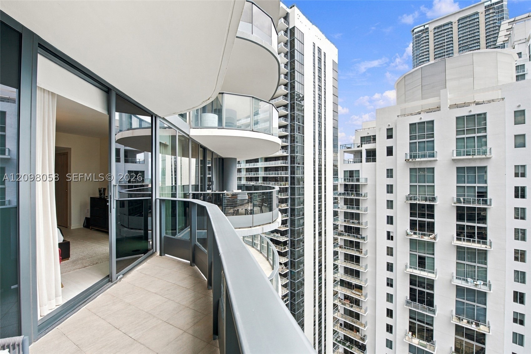 image Brickell Flatiron34