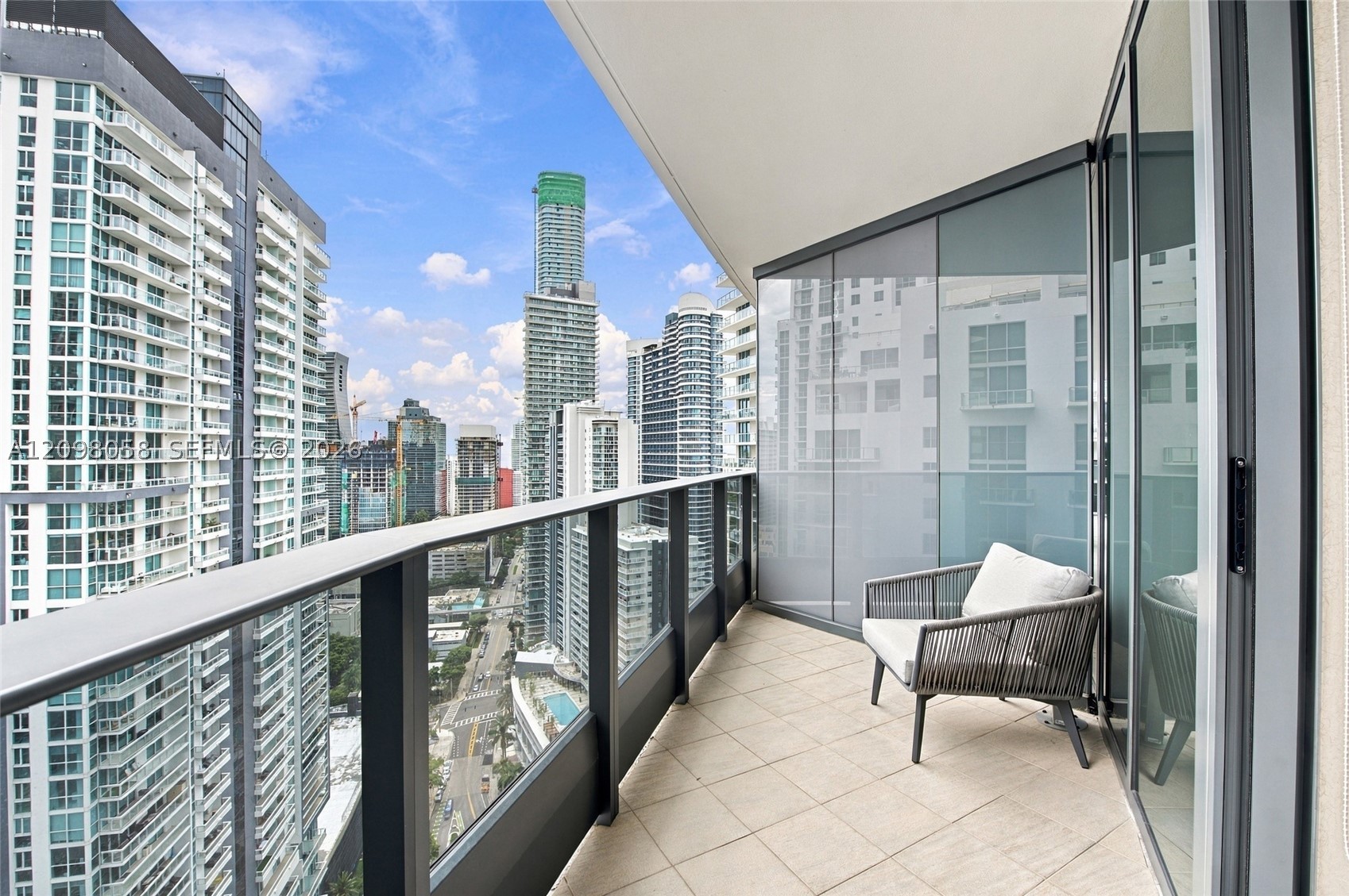 image Brickell Flatiron35