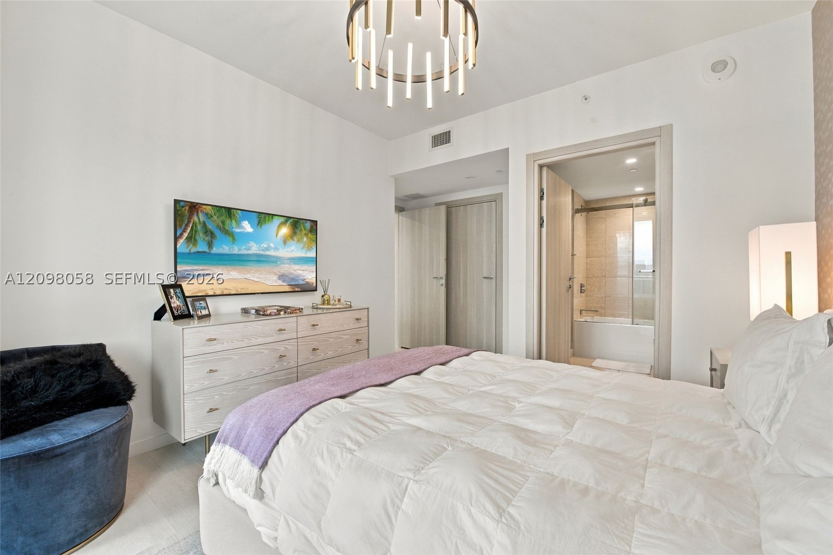 image Brickell Flatiron42