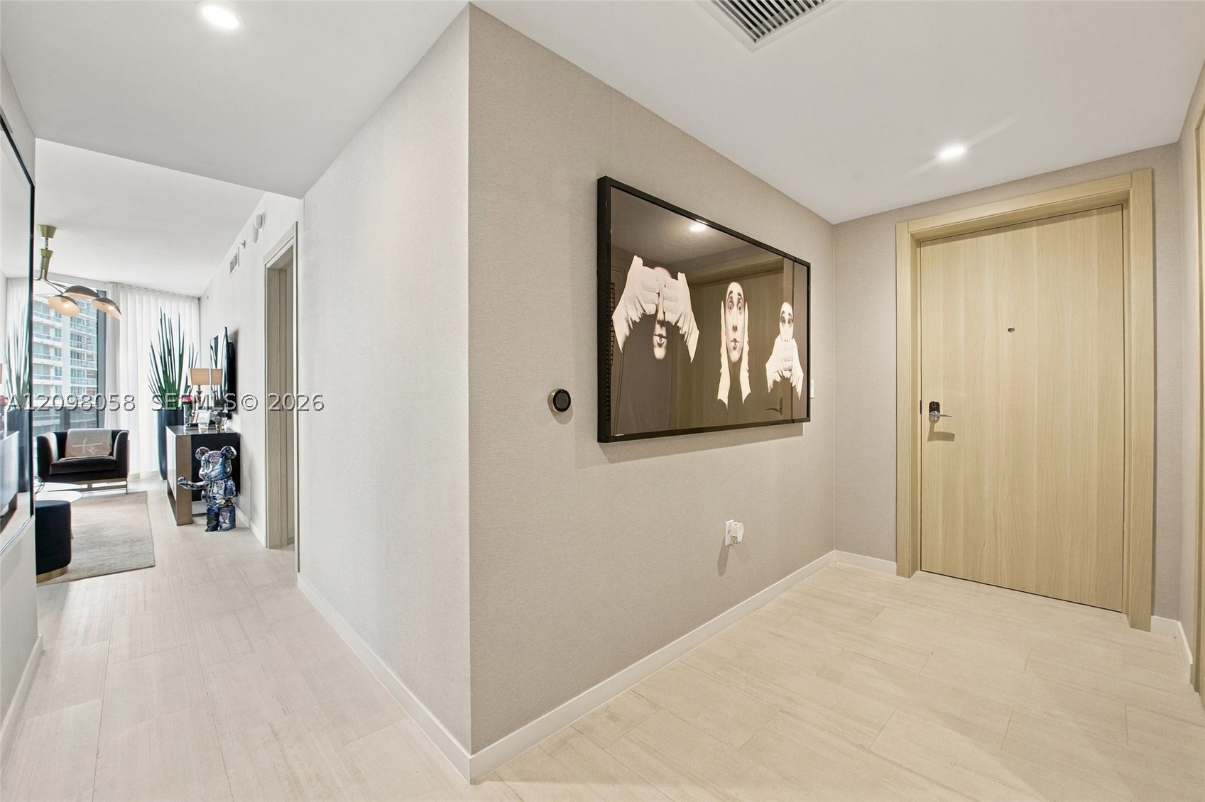 image Brickell Flatiron47