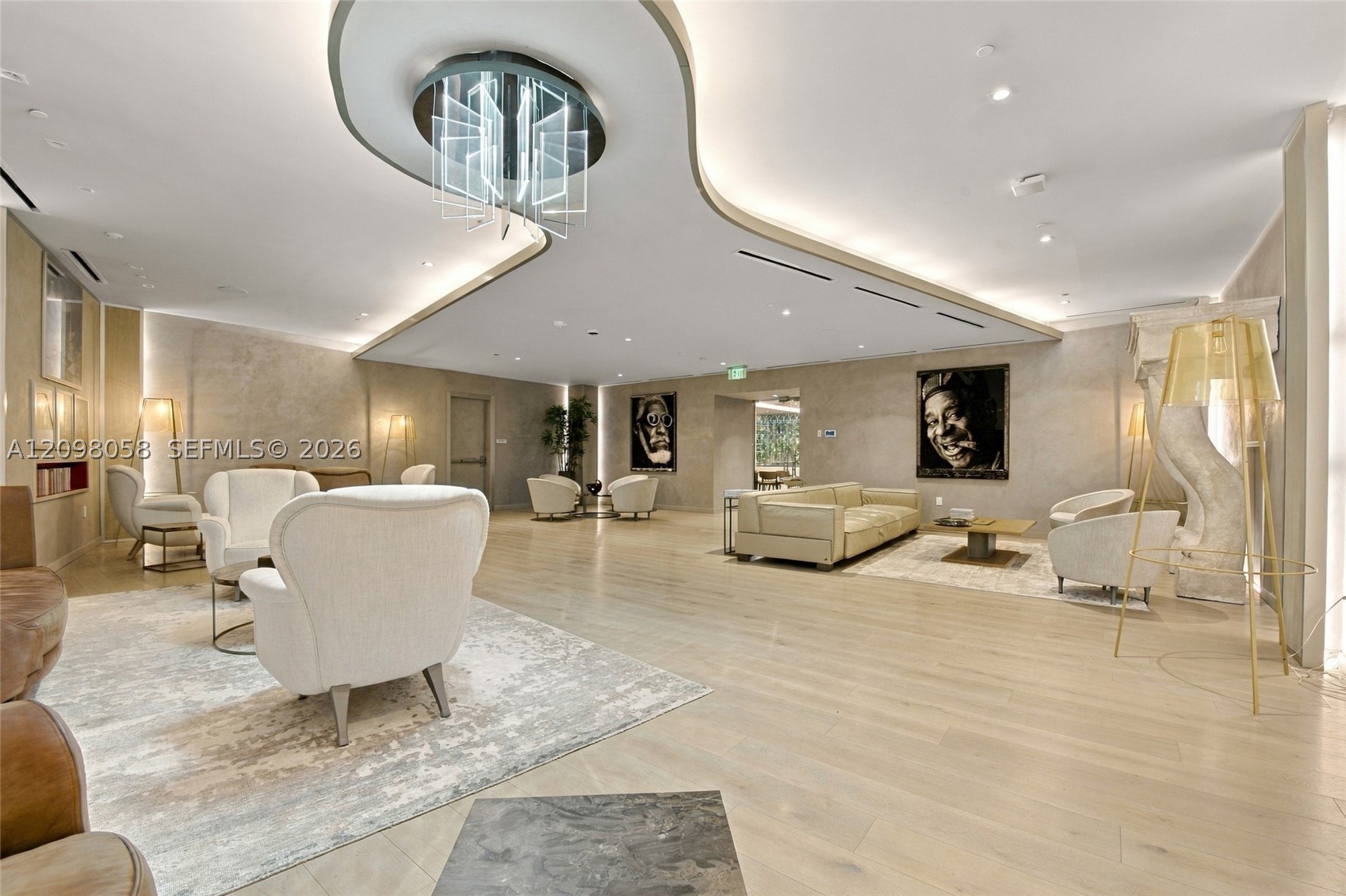 image Brickell Flatiron54