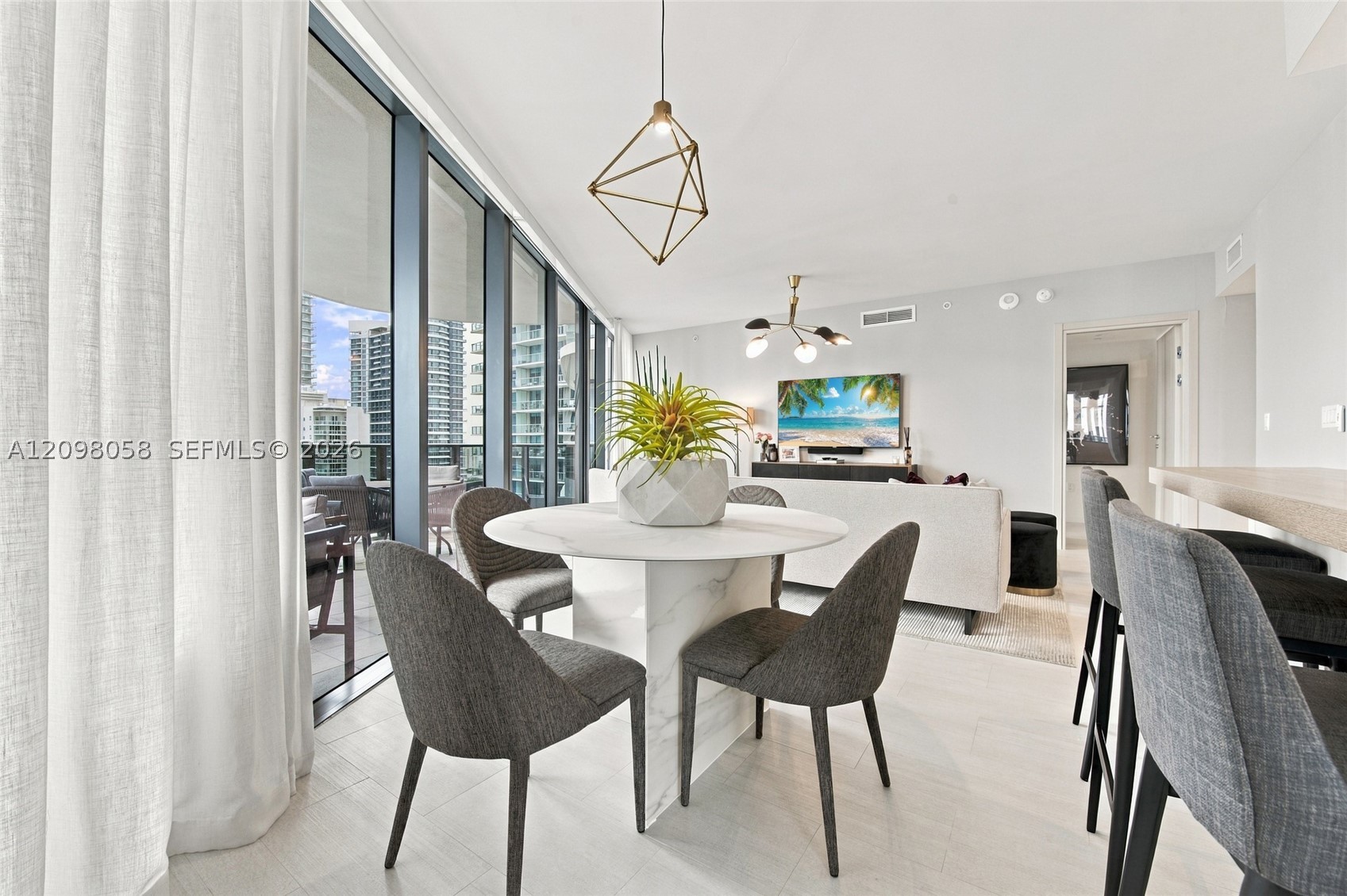 image Brickell Flatiron8