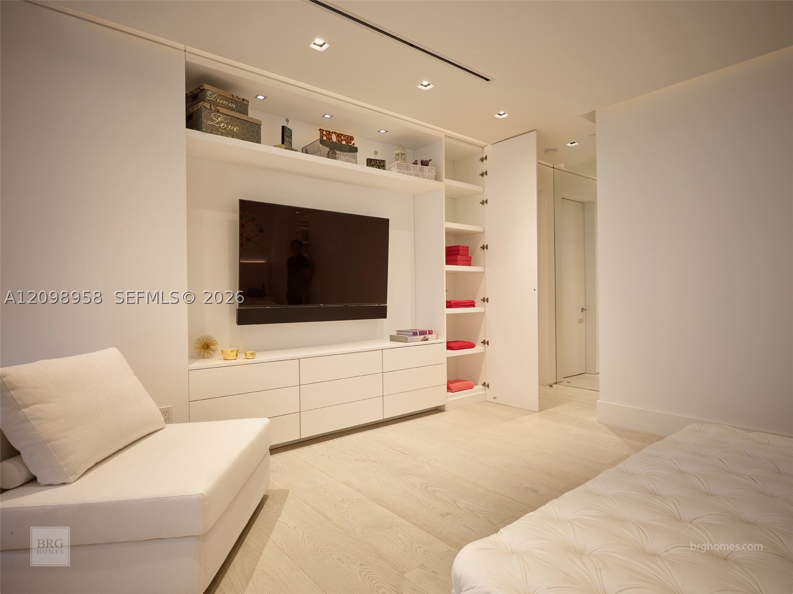 9701 Collins Ave #2704S Bal Harbour, FL 33154