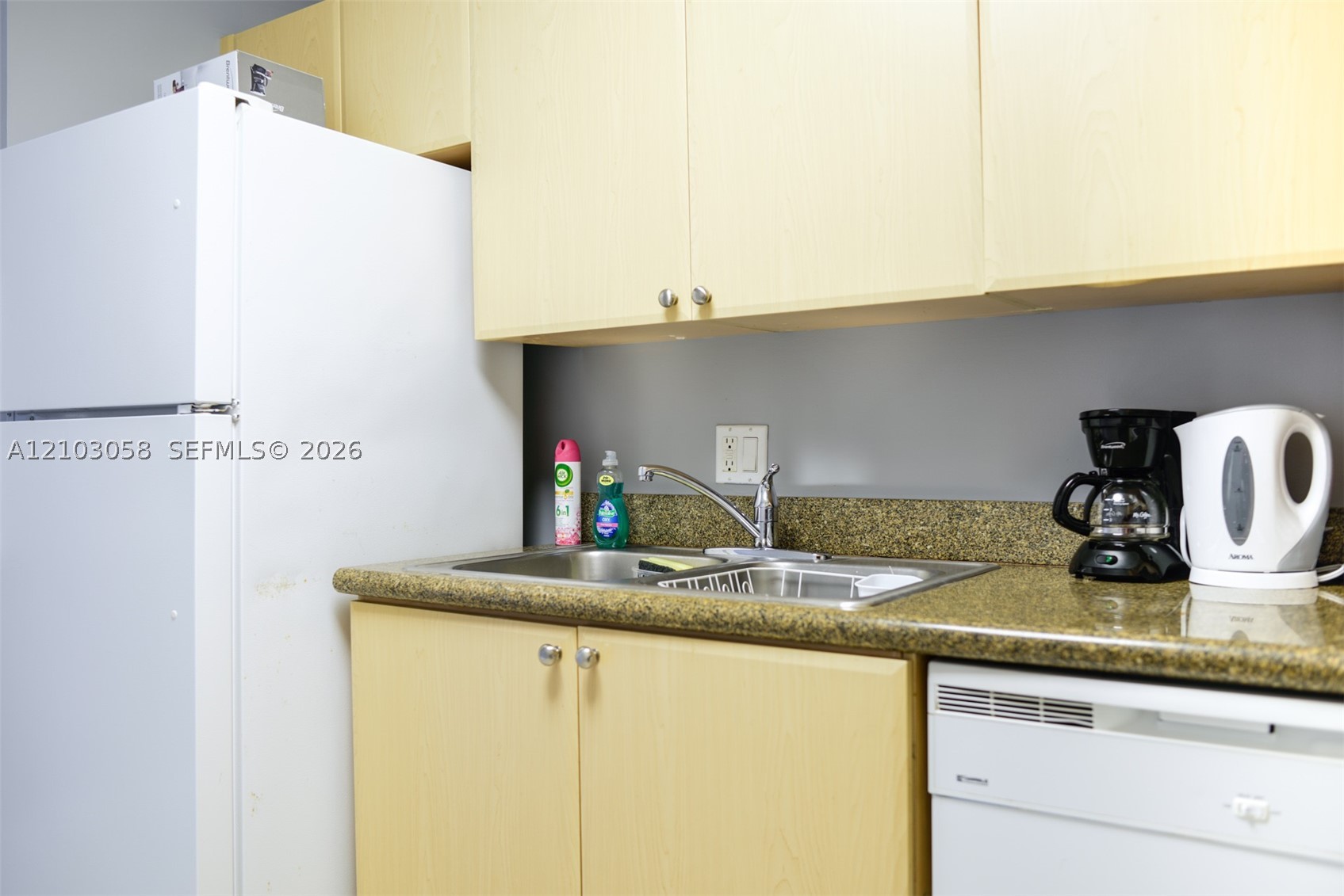 2280 SW 32th Ave #213 Miami, FL 33145
