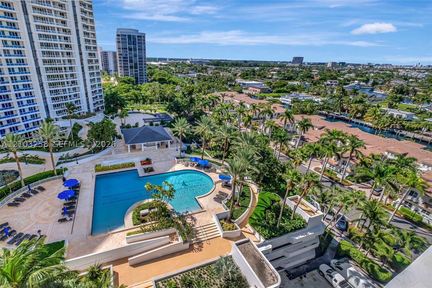 21200 Point Pl #1204 Aventura, FL 33180