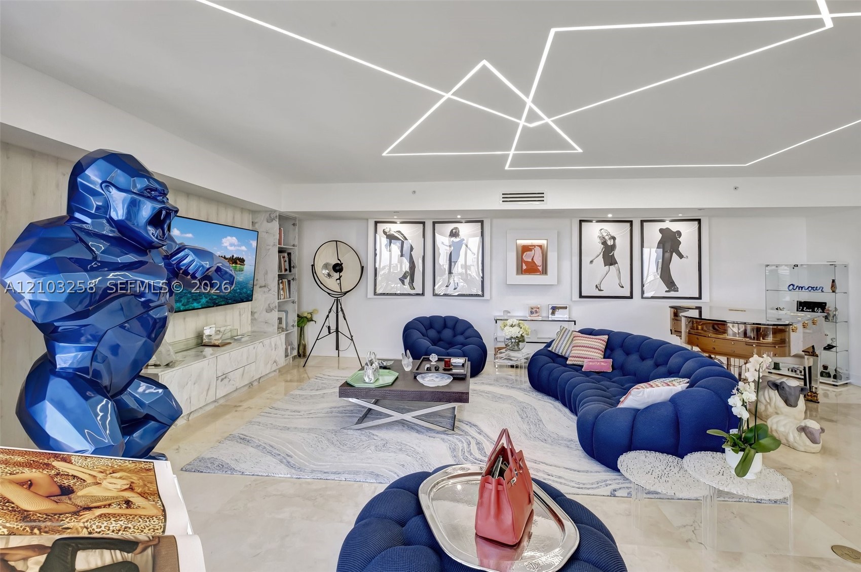 21200 Point Pl #1204 Aventura, FL 33180