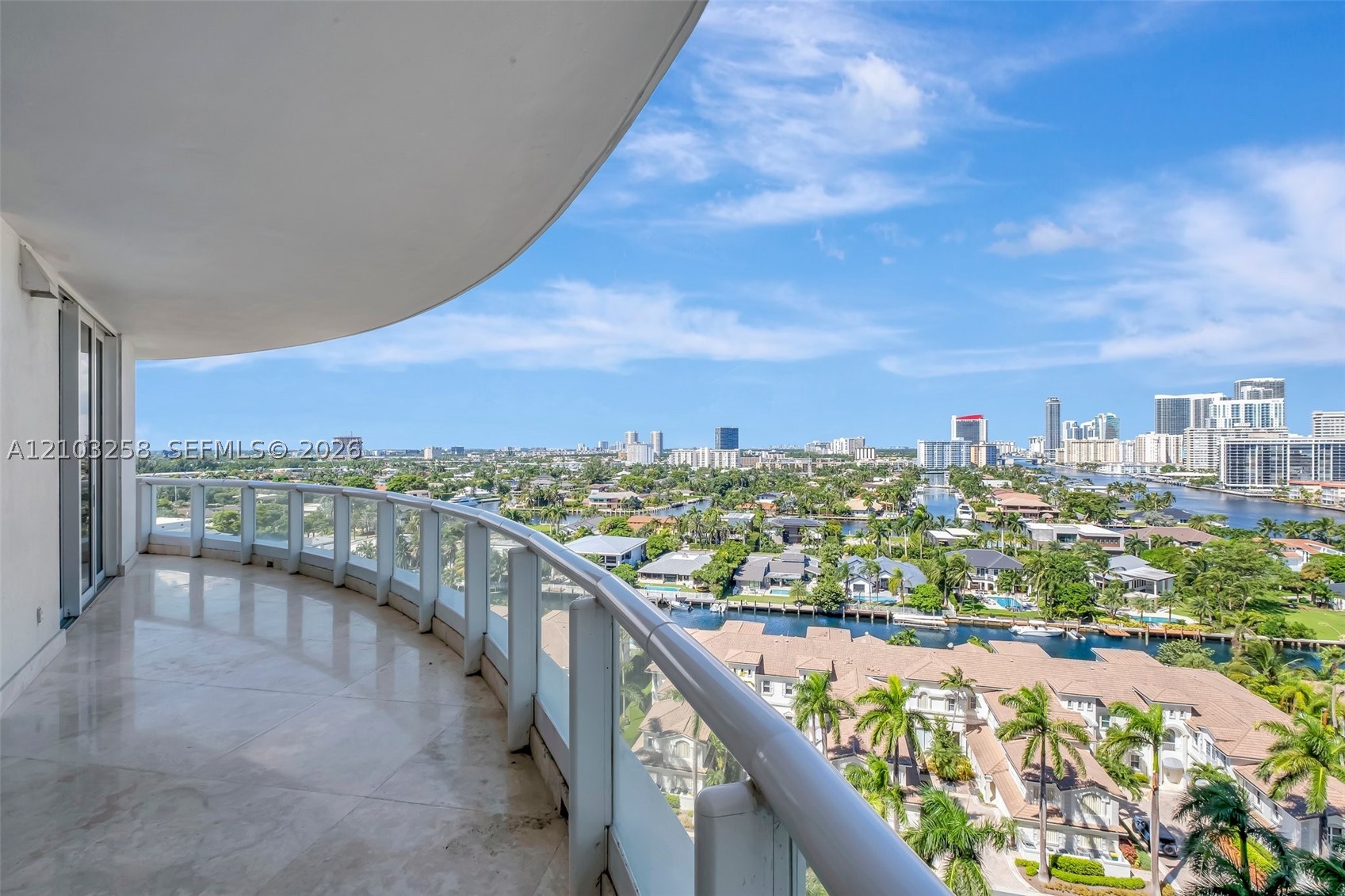 21200 Point Pl #1204 Aventura, FL 33180