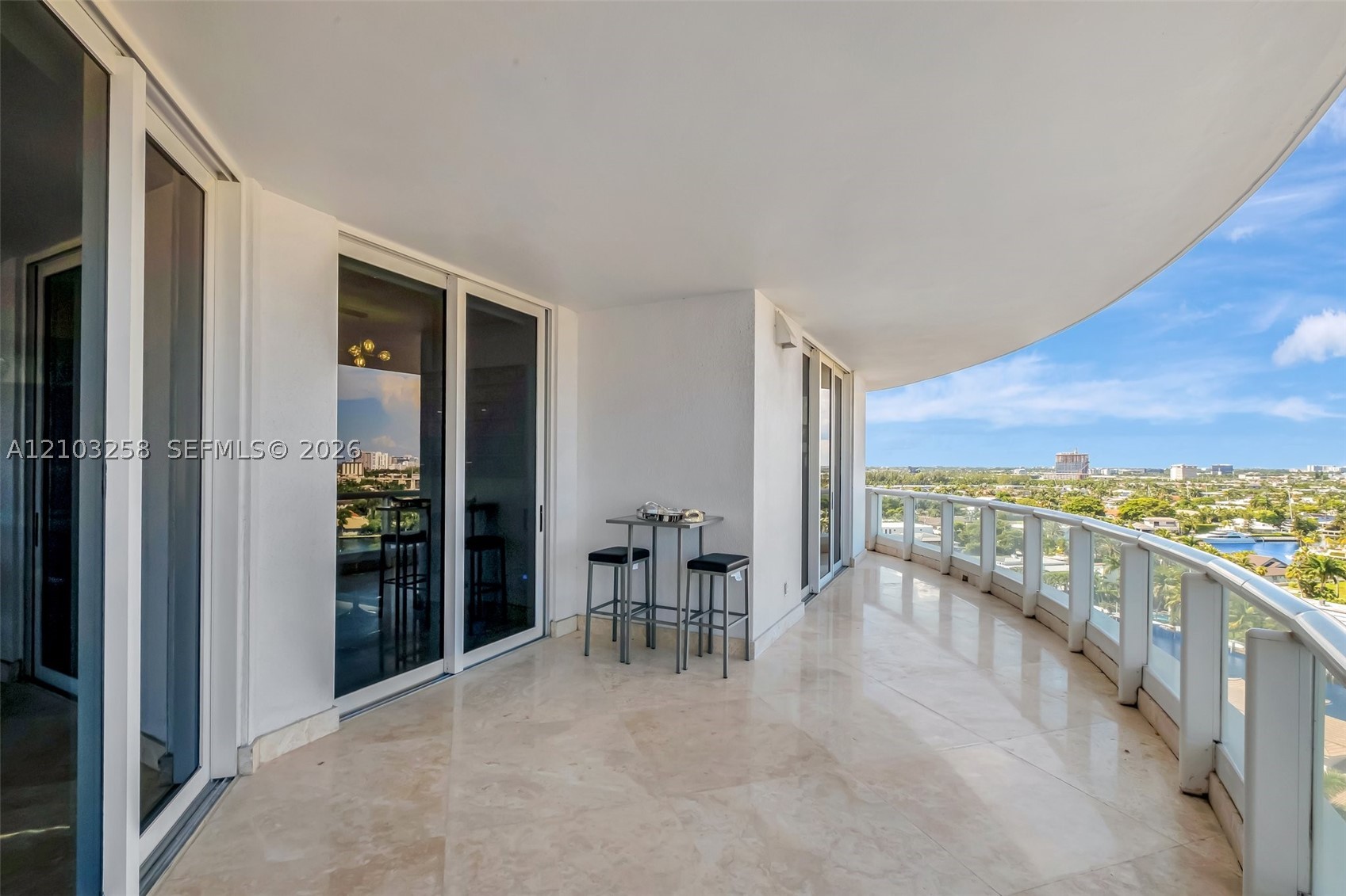 21200 Point Pl #1204 Aventura, FL 33180