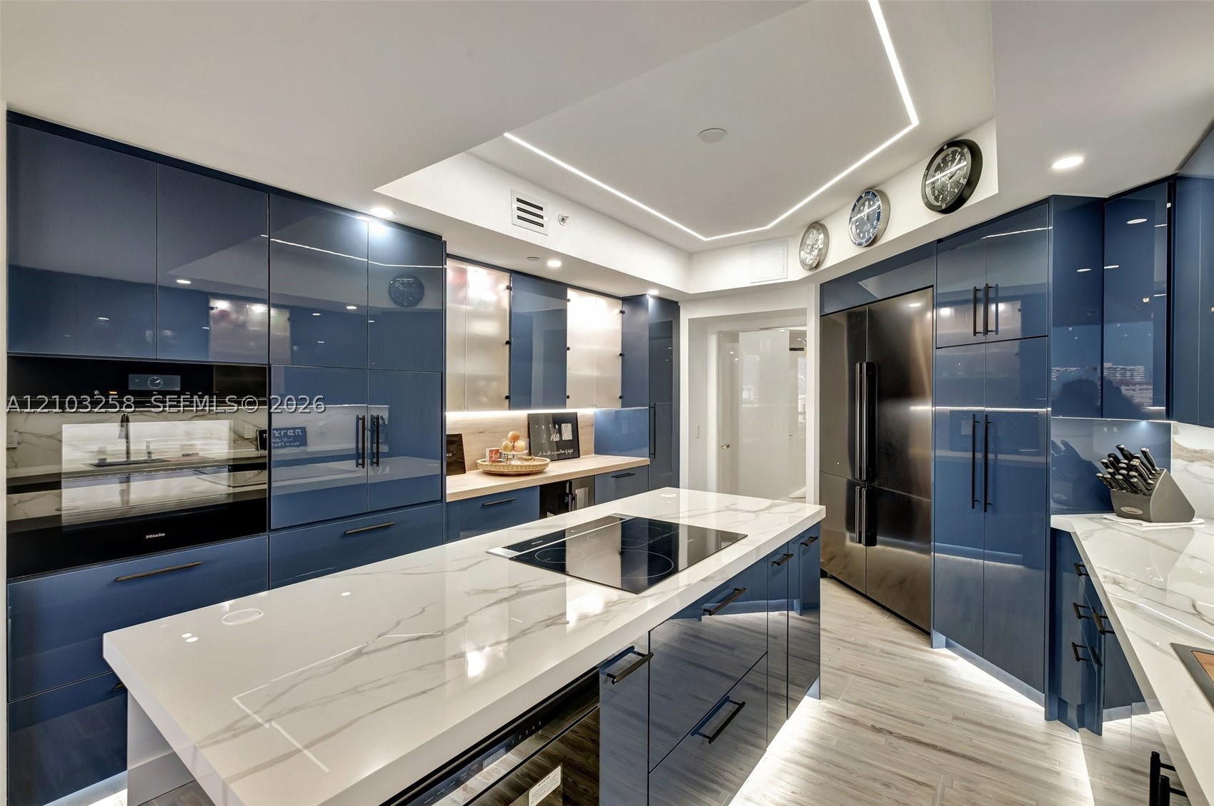 21200 Point Pl #1204 Aventura, FL 33180