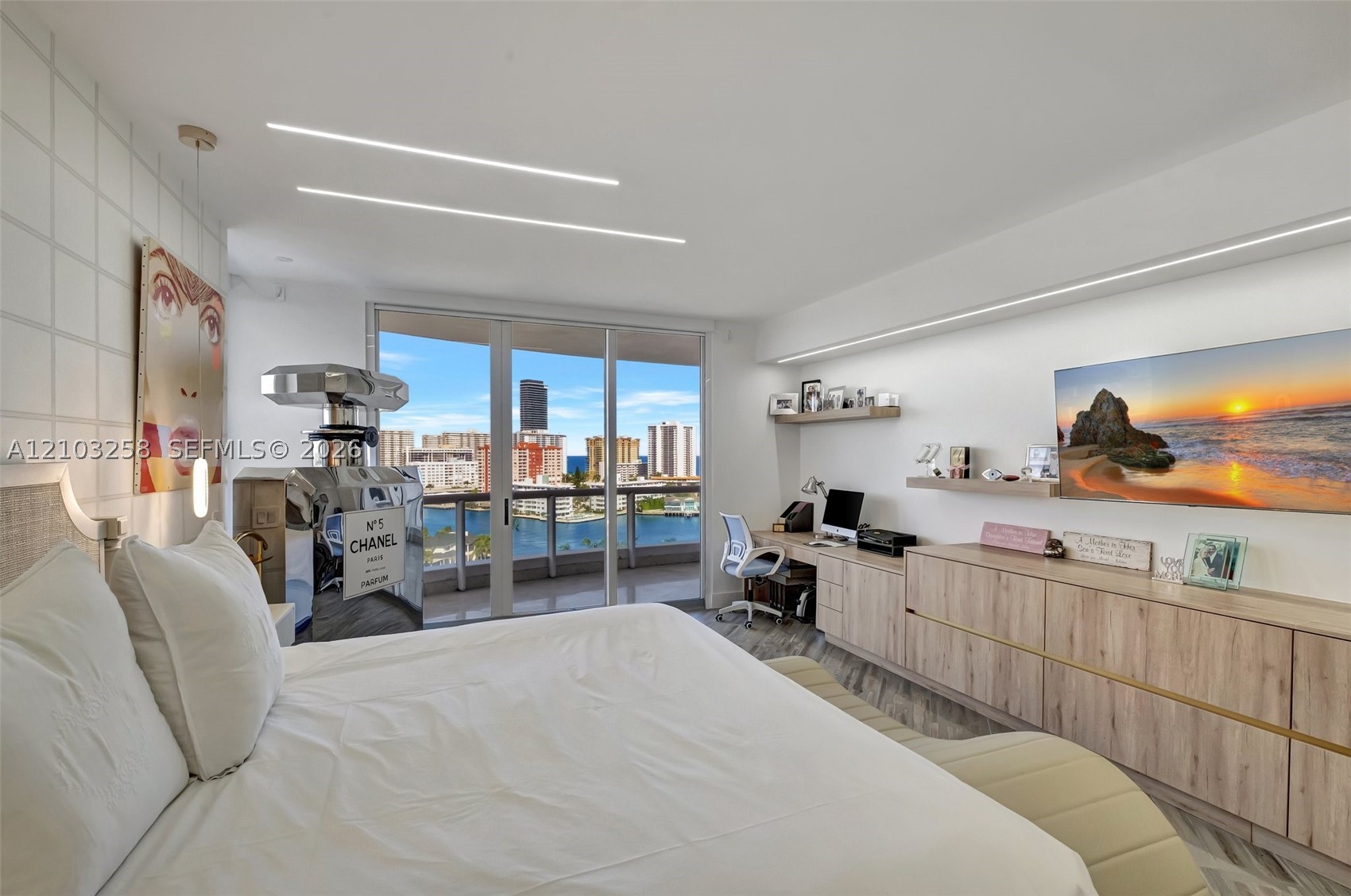 21200 Point Pl #1204 Aventura, FL 33180