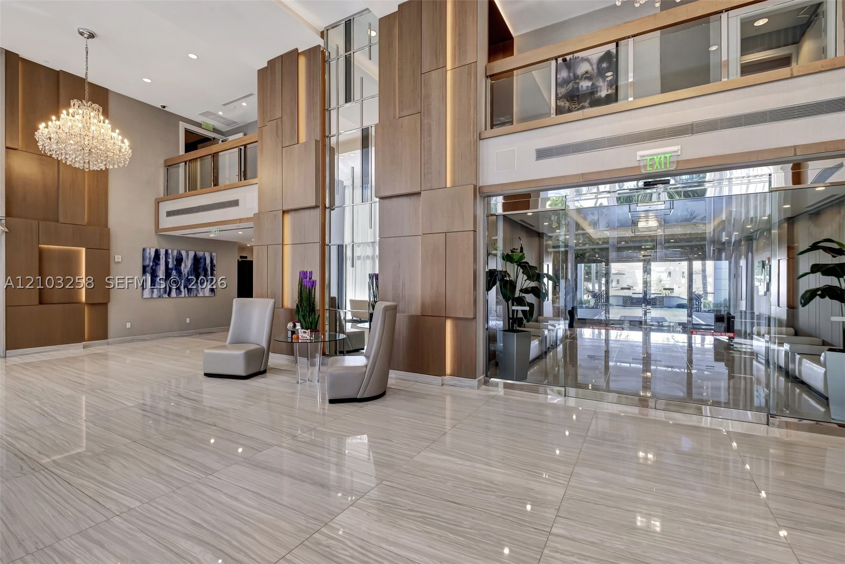21200 Point Pl #1204 Aventura, FL 33180
