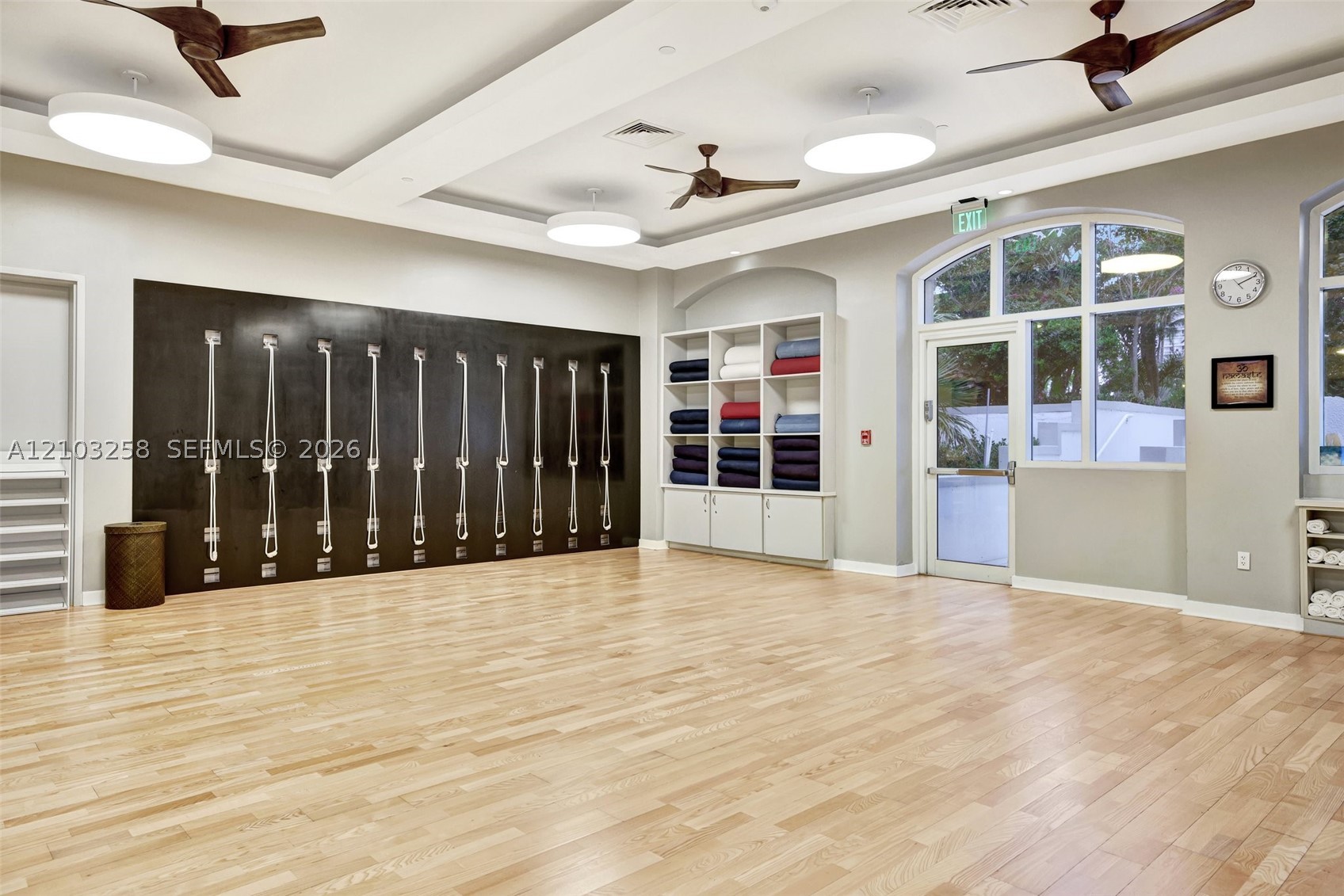 21200 Point Pl #1204 Aventura, FL 33180