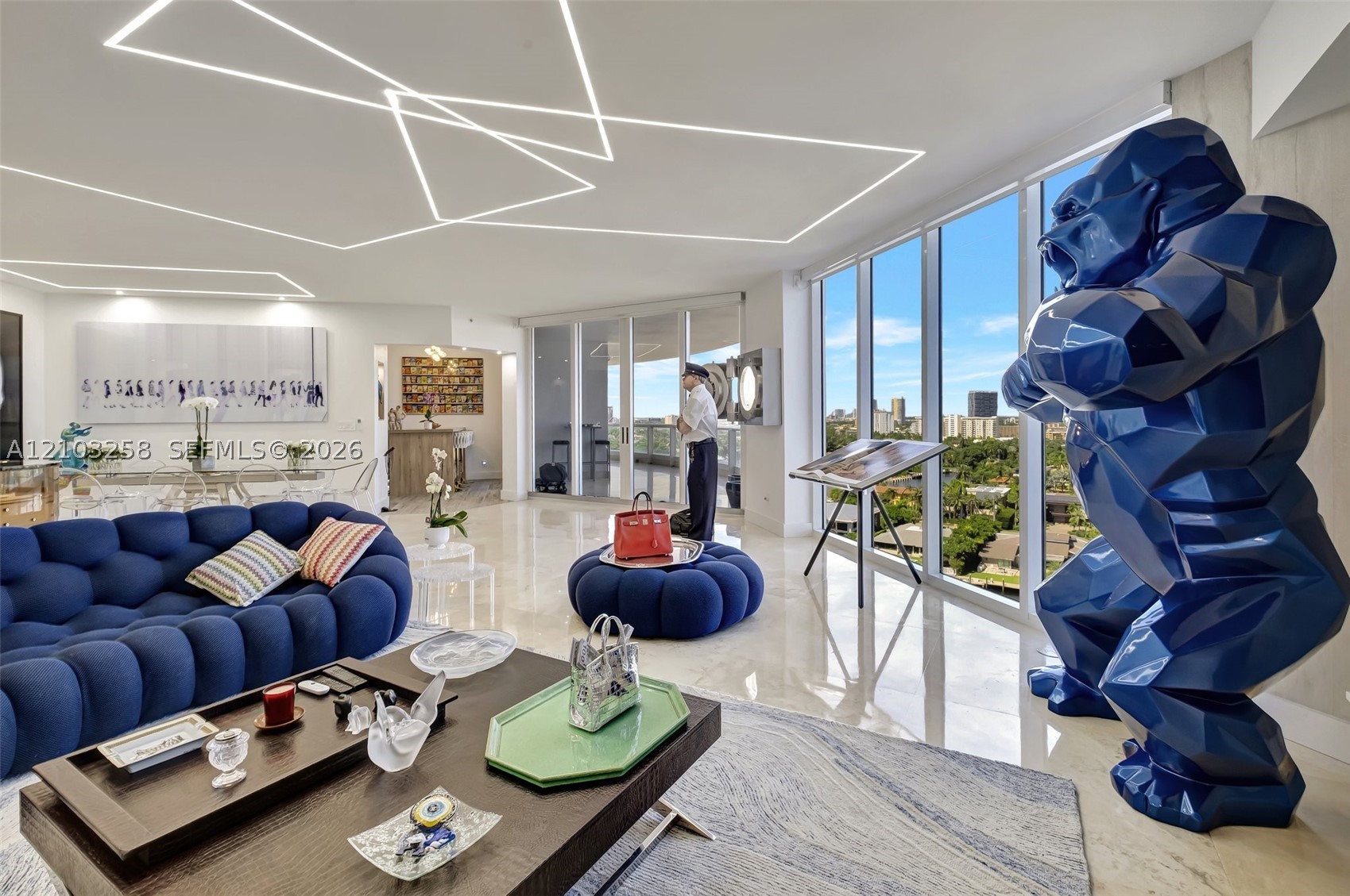 21200 Point Pl #1204 Aventura, FL 33180