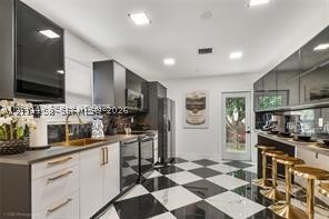 919 NW 49th St