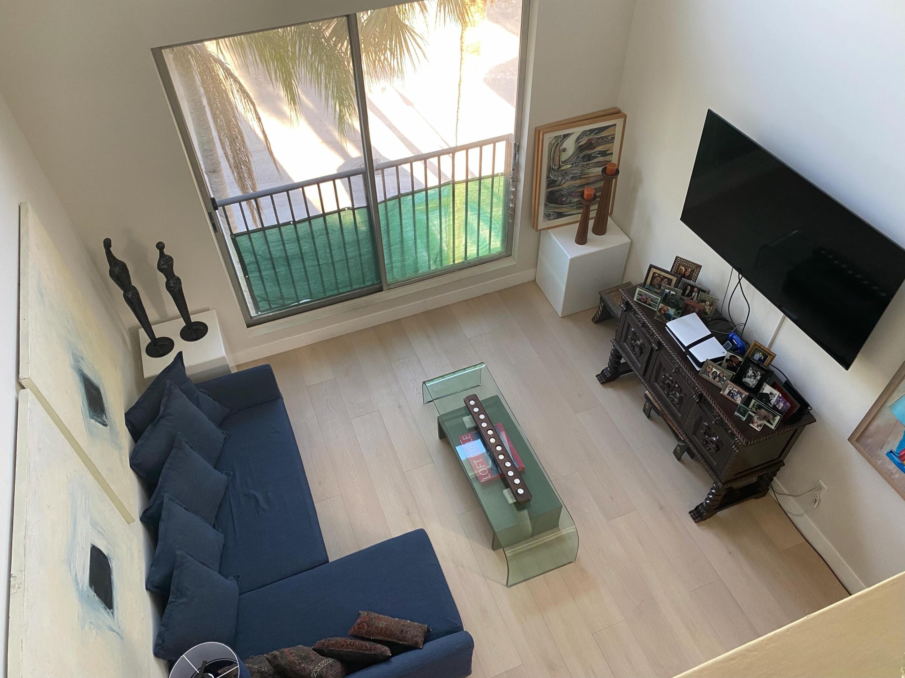 6886 N Kendall Pinecrest, FL 33156