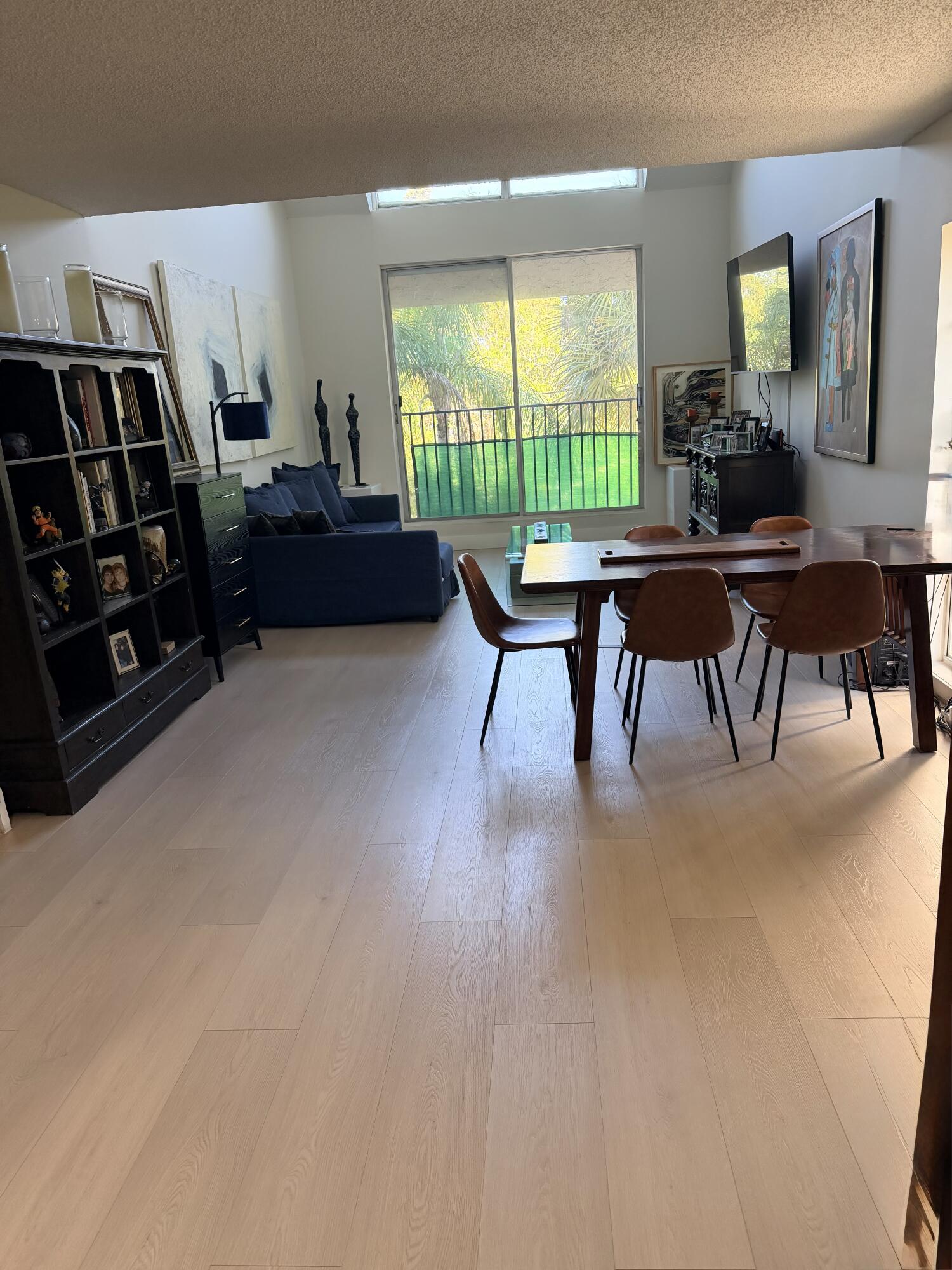 6886 N Kendall Pinecrest, FL 33156