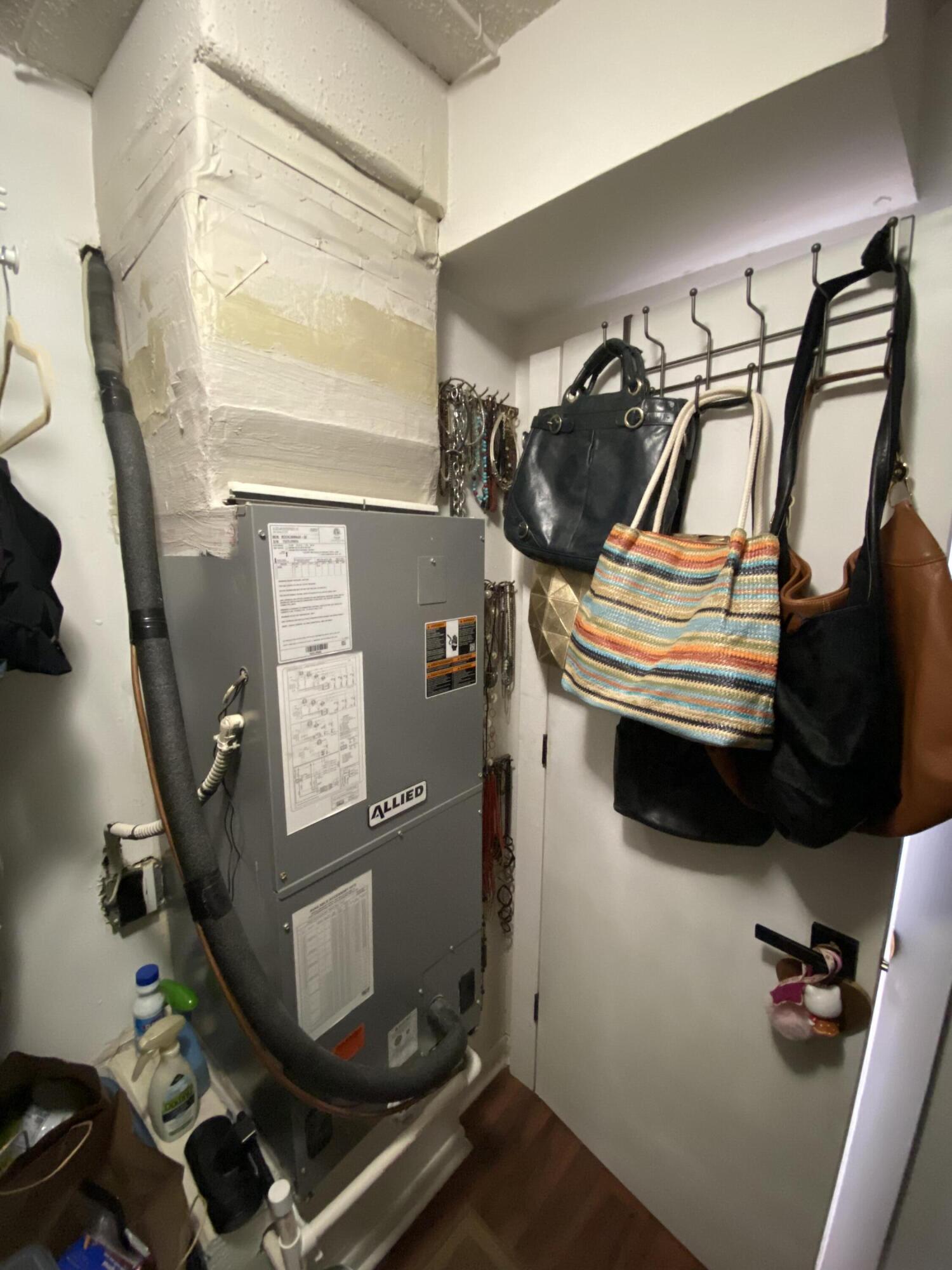 6886 N Kendall Pinecrest, FL 33156