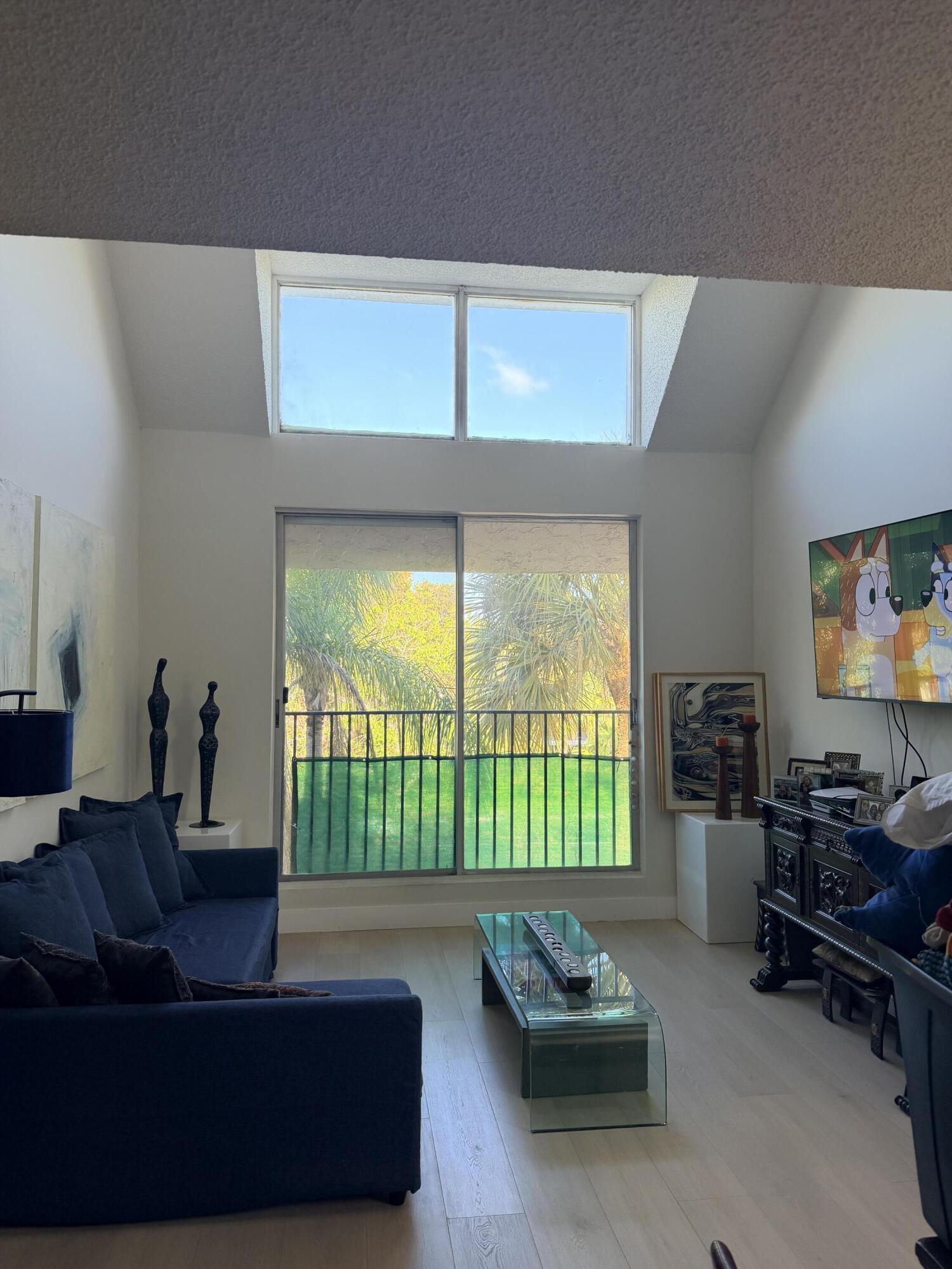 6886 N Kendall Pinecrest, FL 33156