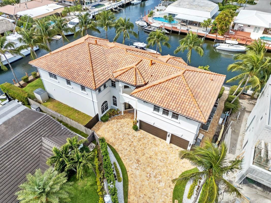 1261 NE 27th Pompano Beach, FL 33062