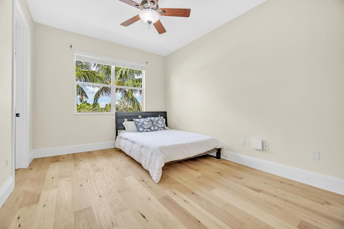 1261 NE 27th Pompano Beach, FL 33062