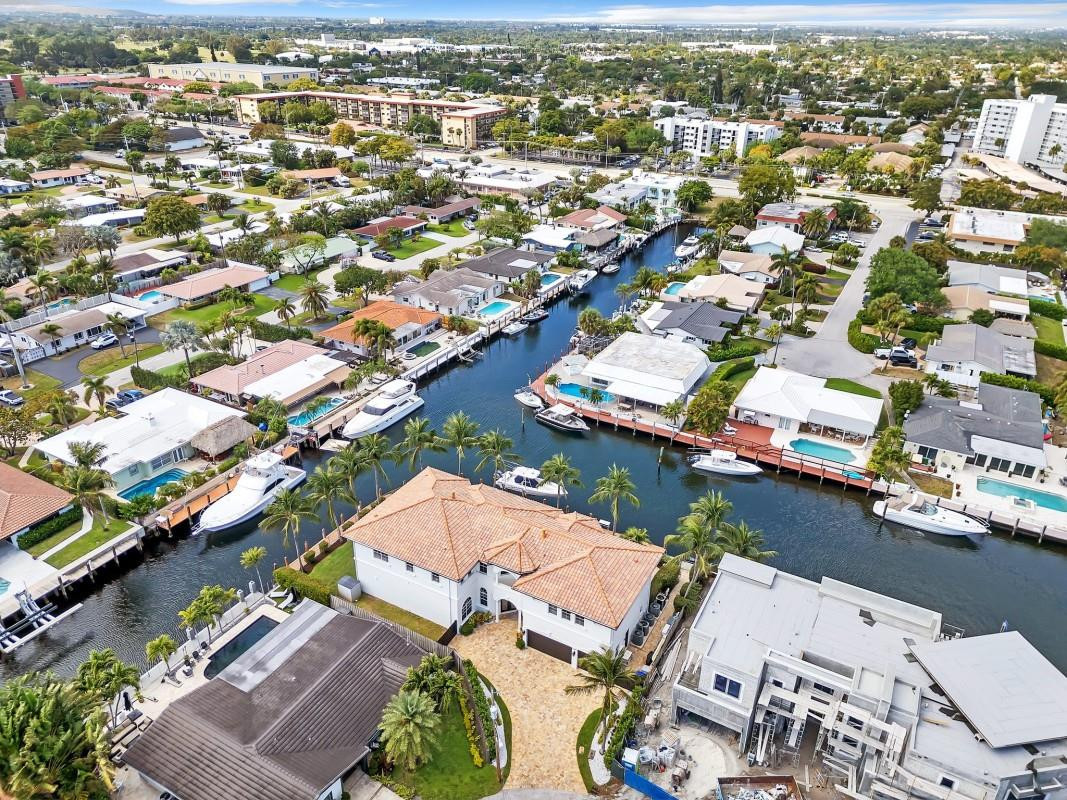 1261 NE 27th Pompano Beach, FL 33062