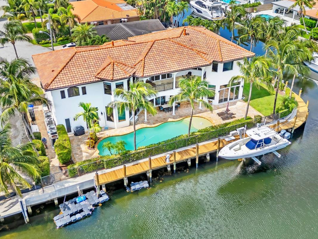 1261 NE 27th Pompano Beach, FL 33062