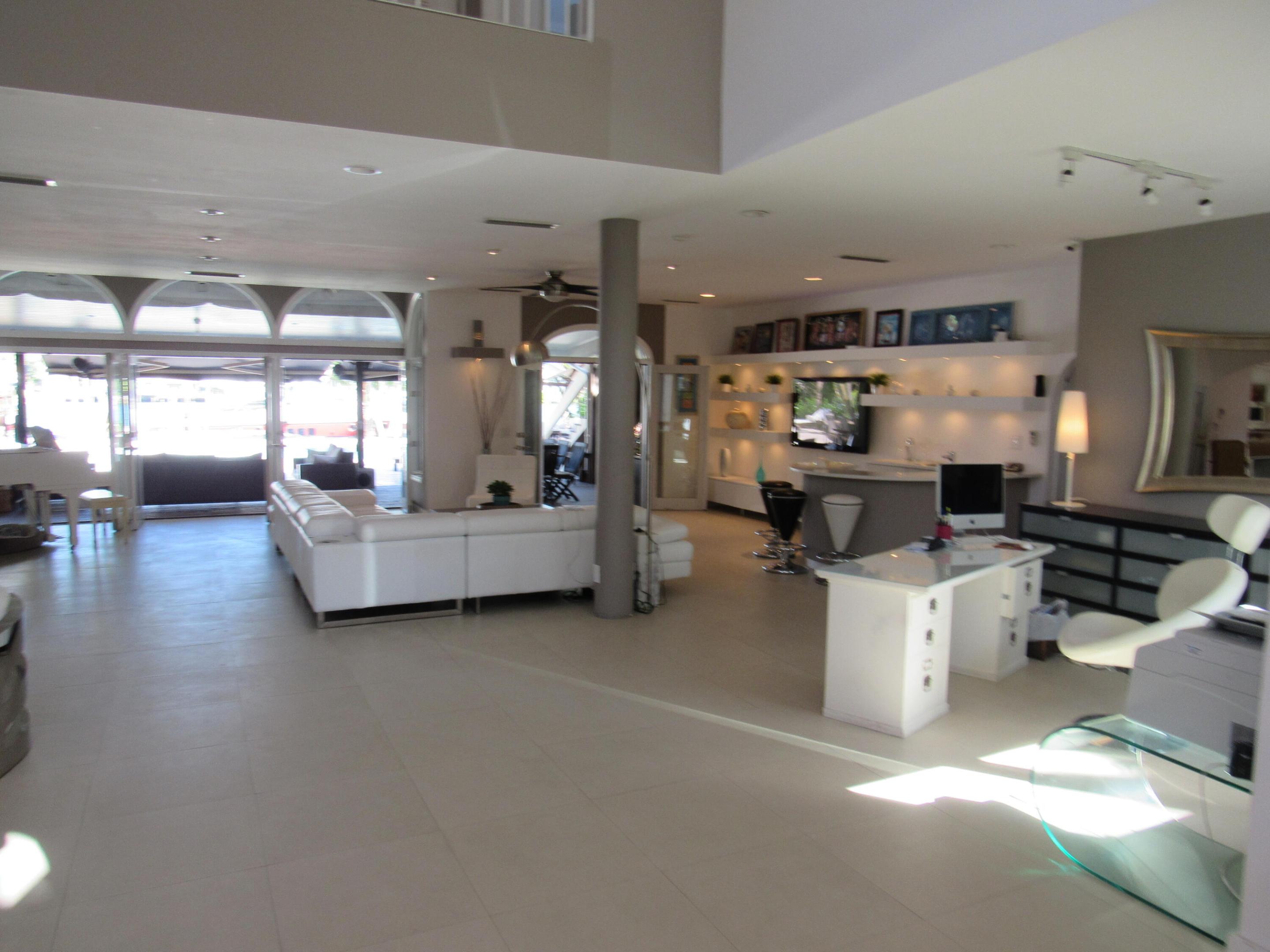 185 Palm Miami Beach, FL 33139