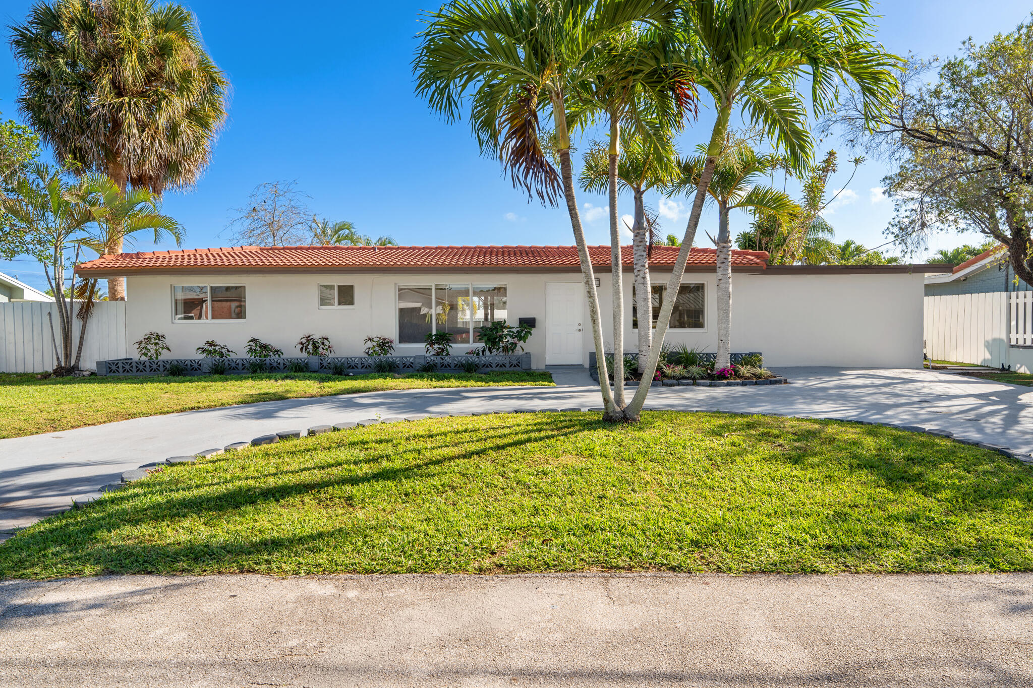 1740 NE 64th St Fort Lauderdale, FL 33334