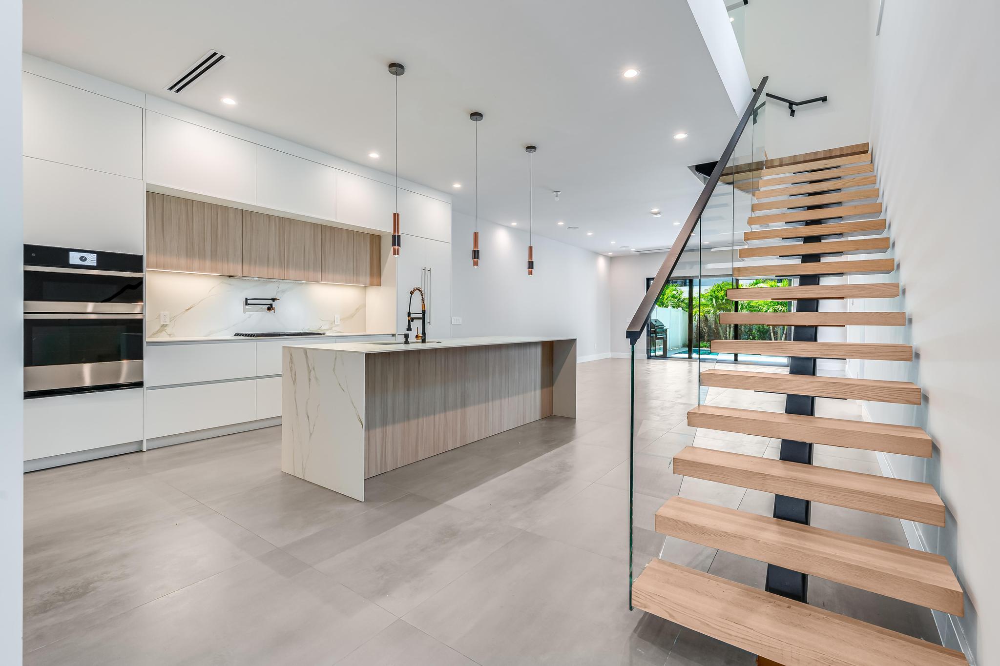 919 NE 17th #A Fort Lauderdale, FL 33304