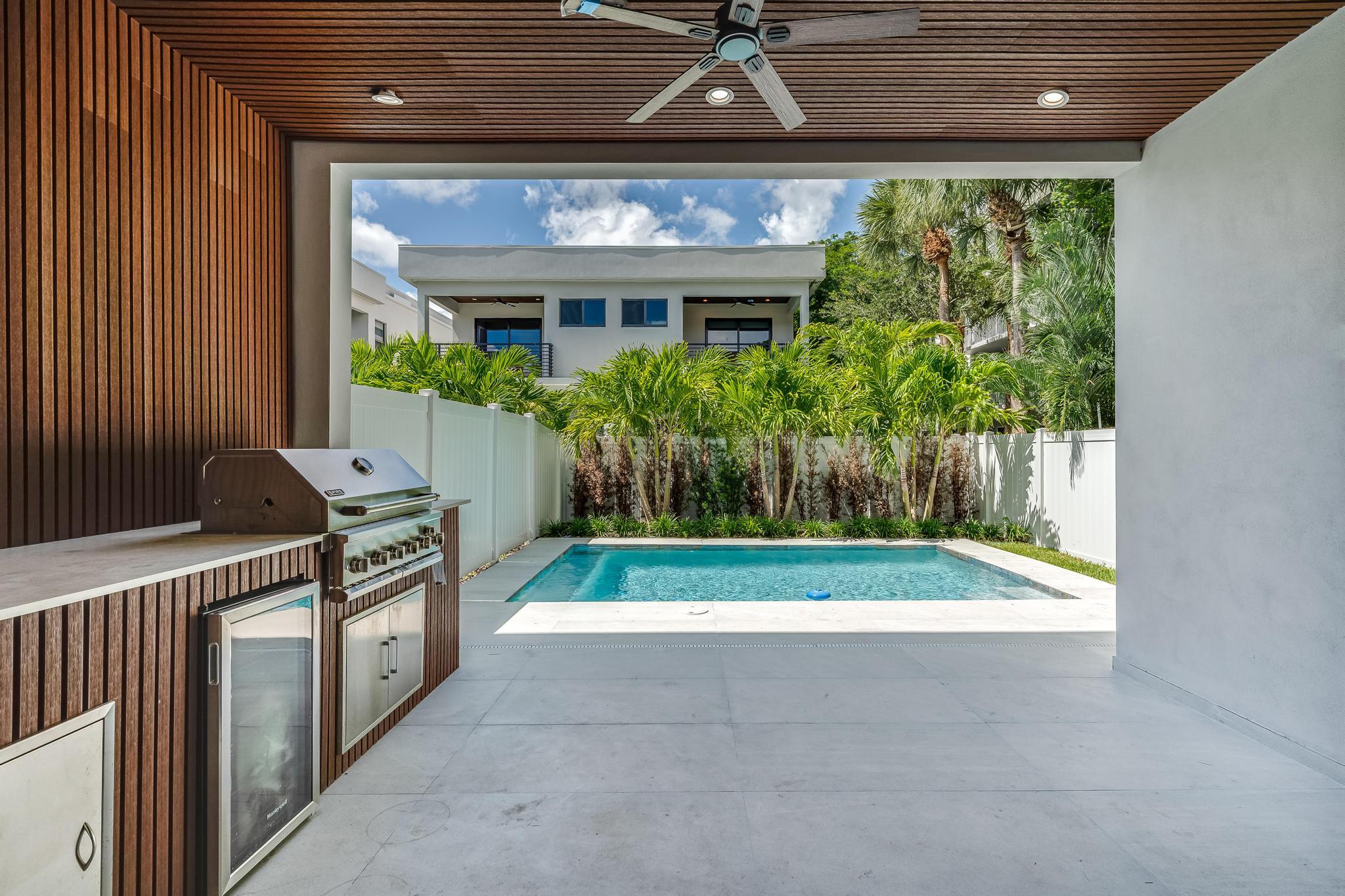 919 NE 17th #A Fort Lauderdale, FL 33304