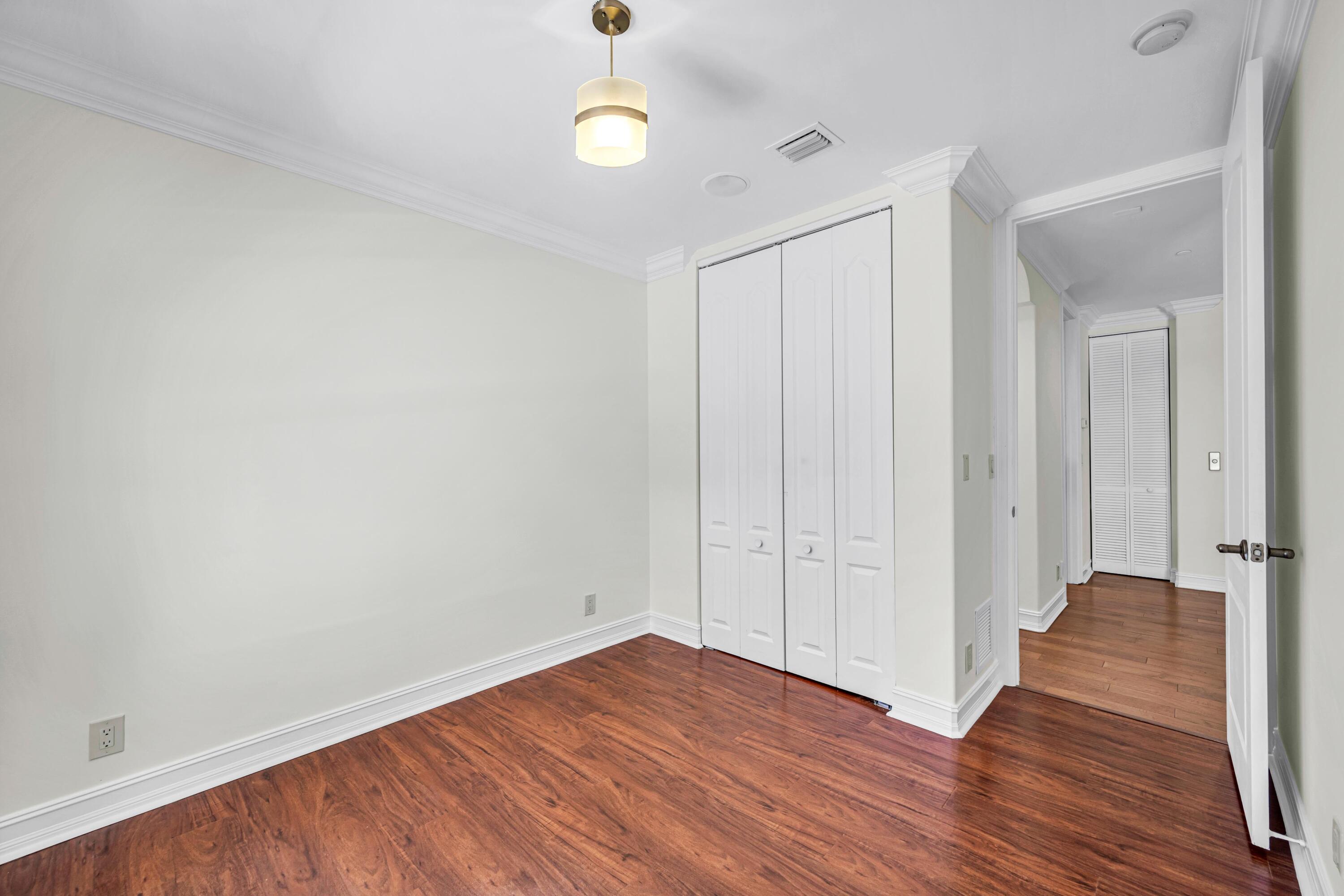 903 NE 17th #104 Fort Lauderdale, FL 33304