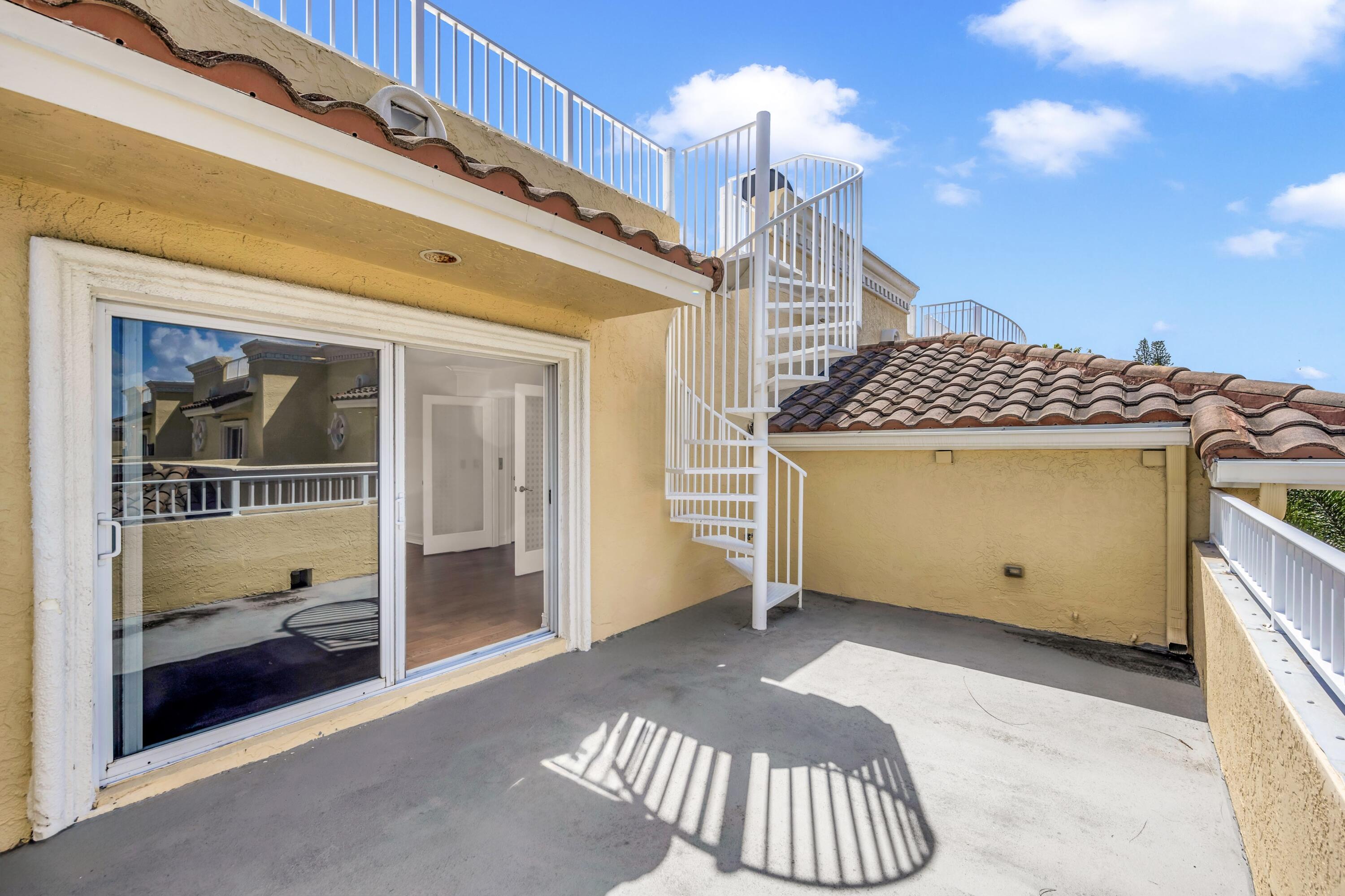 903 NE 17th #104 Fort Lauderdale, FL 33304