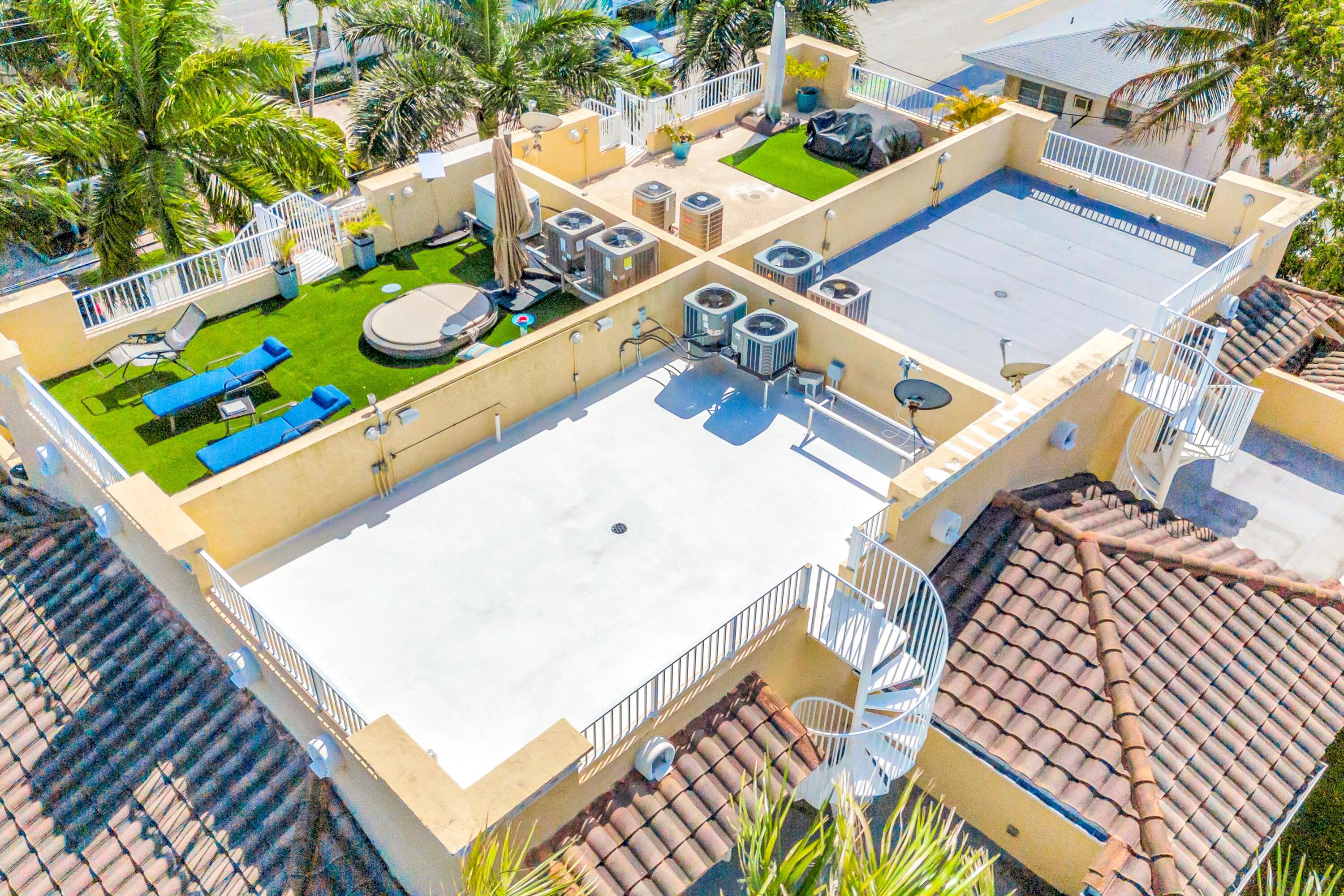 903 NE 17th #104 Fort Lauderdale, FL 33304