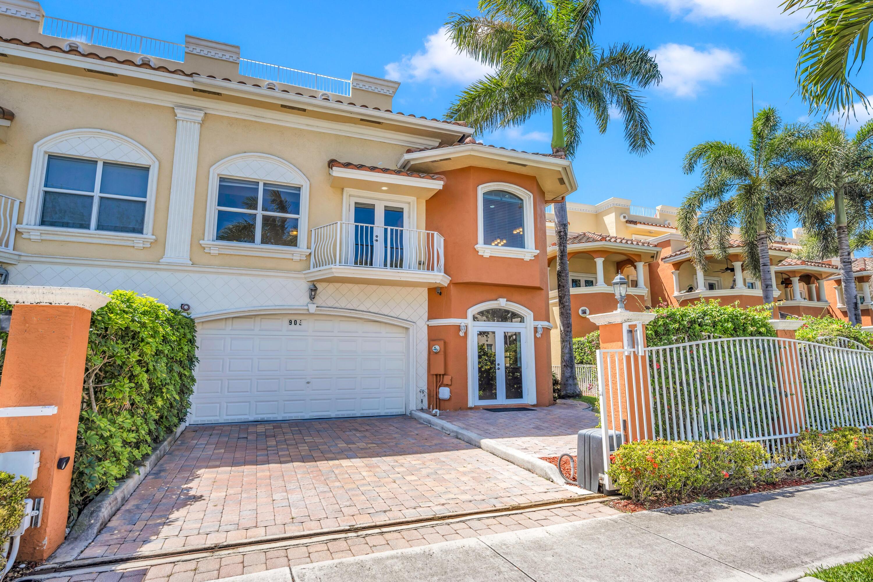 903 NE 17th #104 Fort Lauderdale, FL 33304