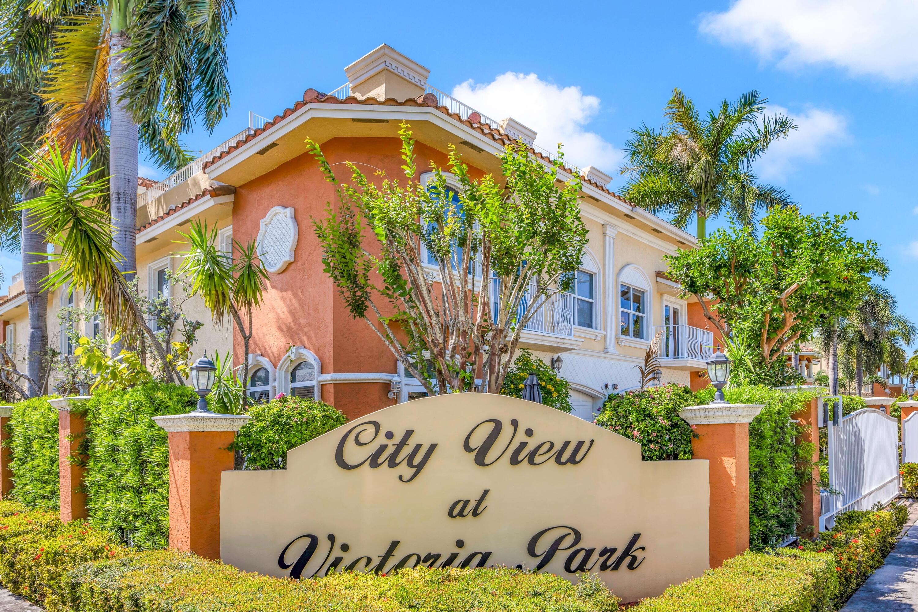 903 NE 17th #104 Fort Lauderdale, FL 33304