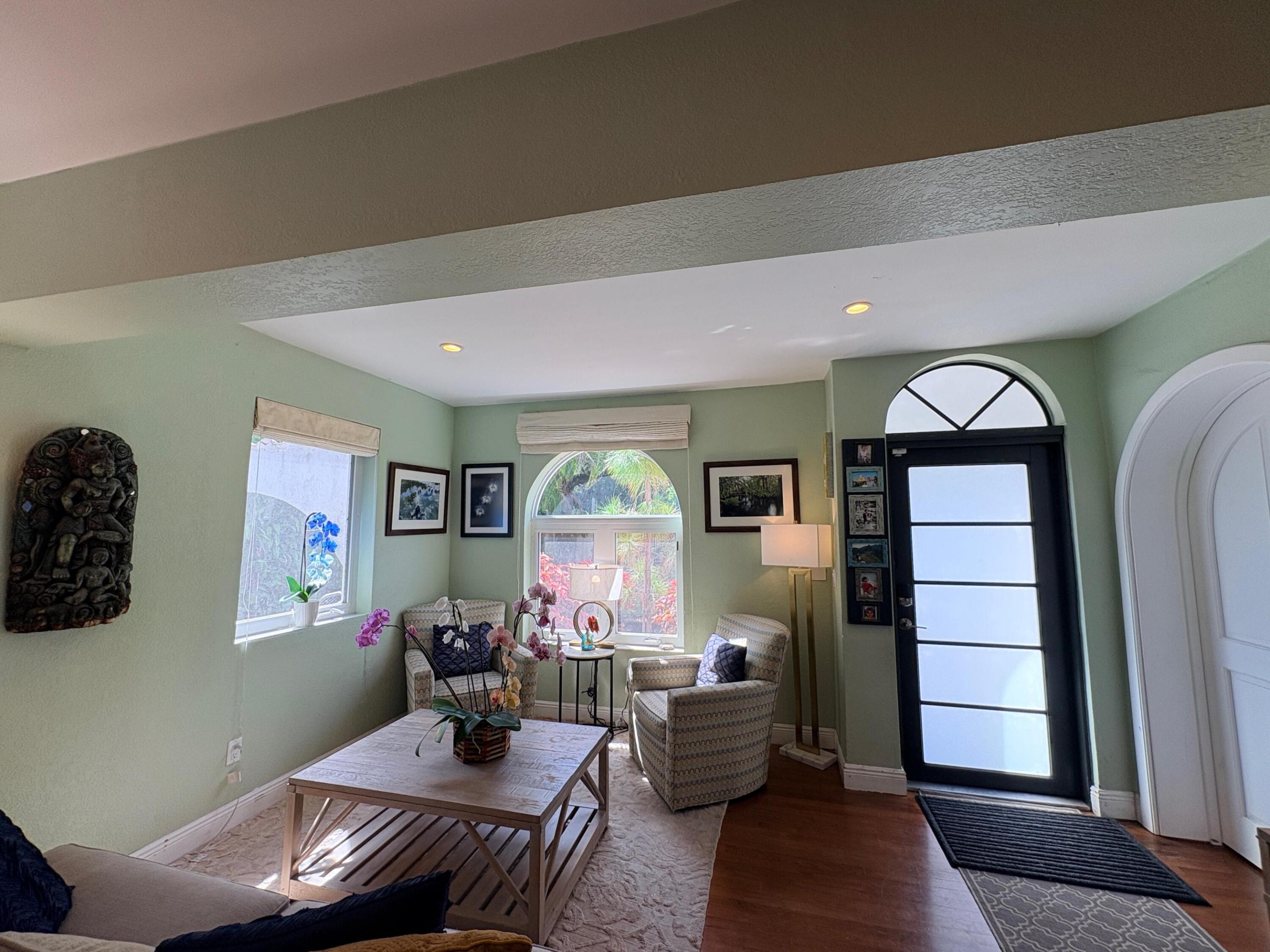 2319 Swanson Miami, FL 33133