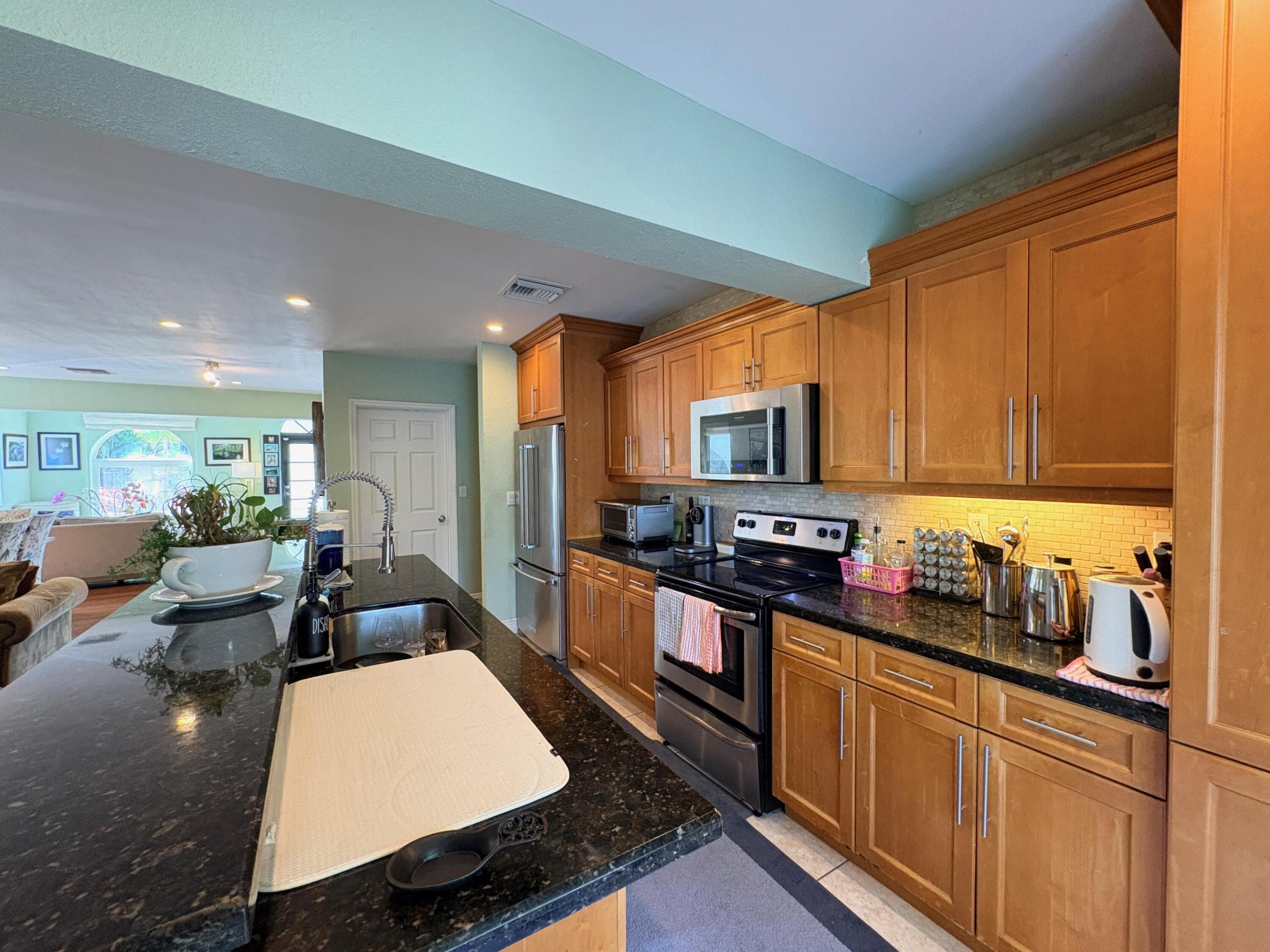 2319 Swanson Miami, FL 33133