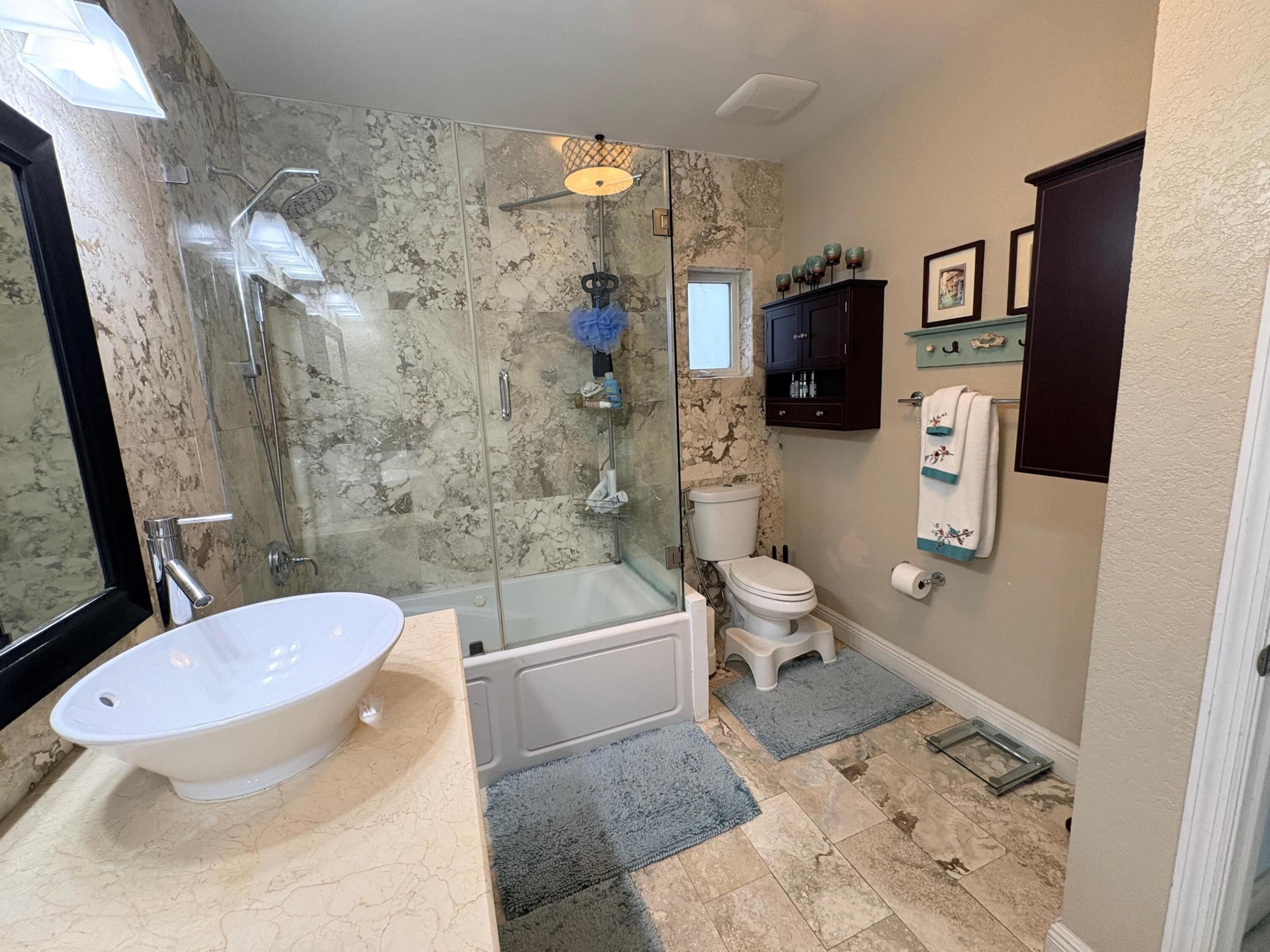 2319 Swanson Miami, FL 33133