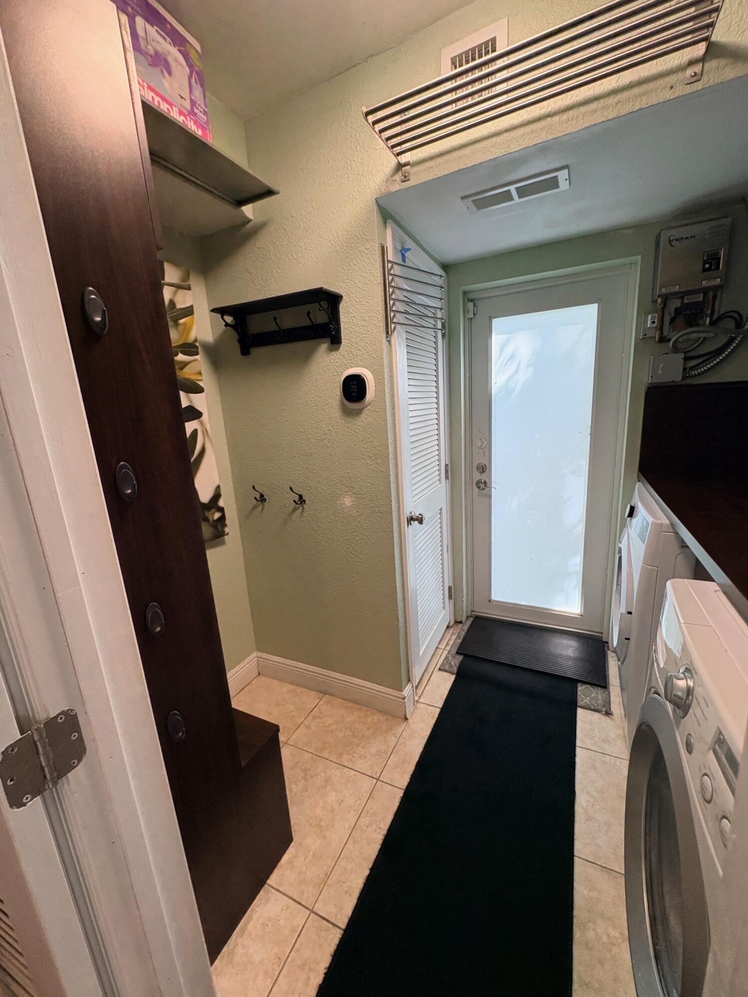 2319 Swanson Miami, FL 33133