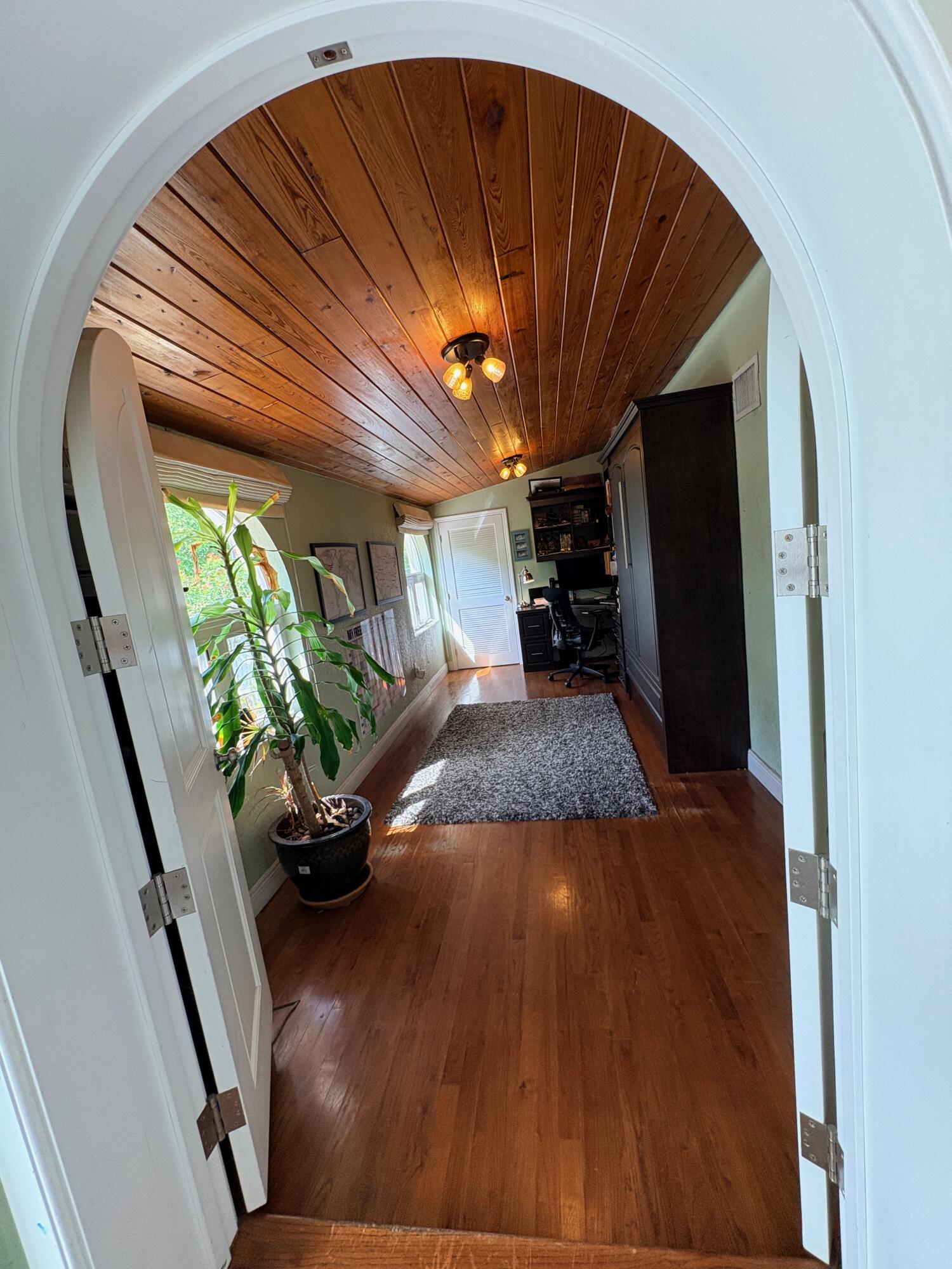 2319 Swanson Miami, FL 33133