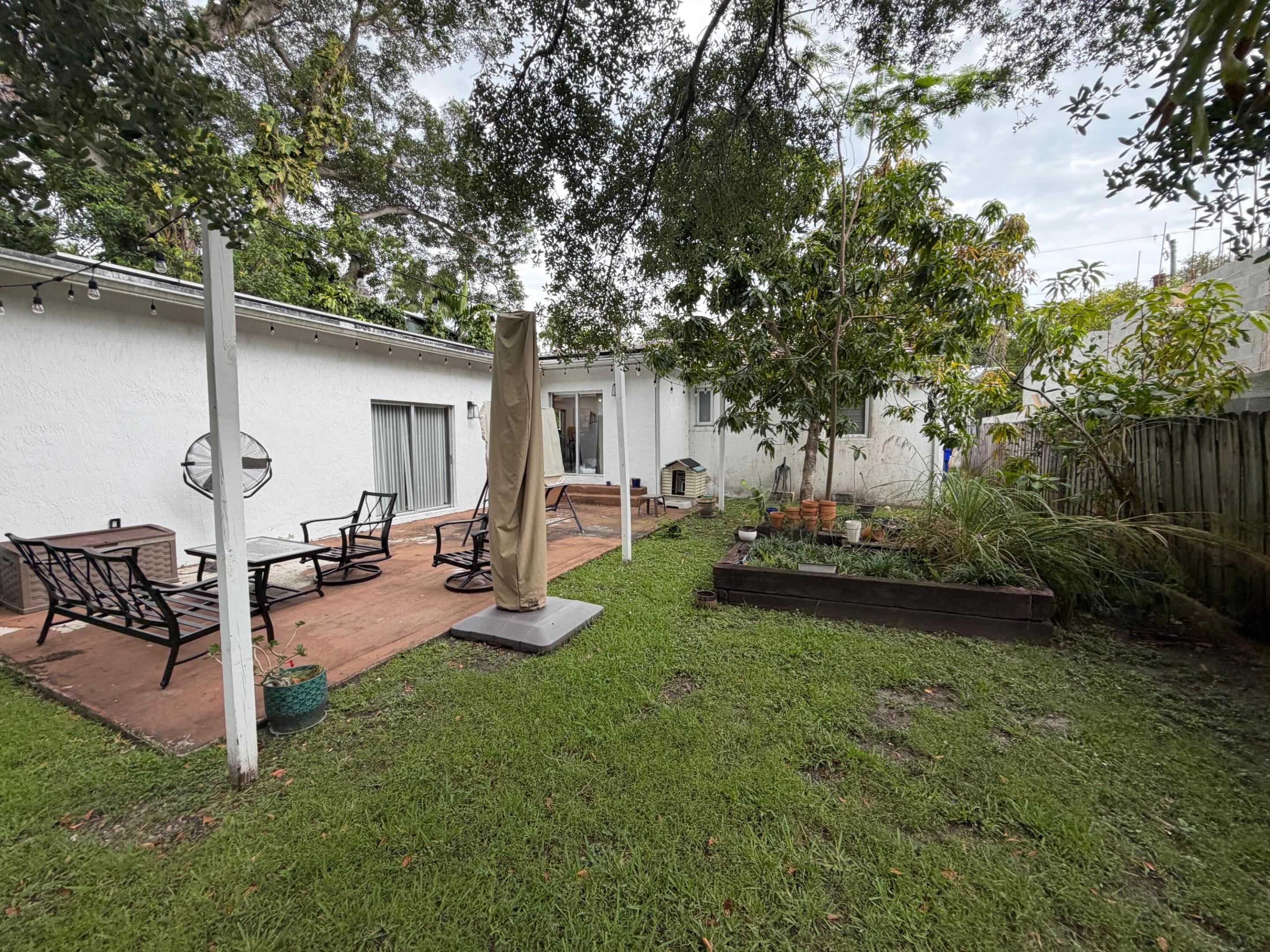 2319 Swanson Miami, FL 33133