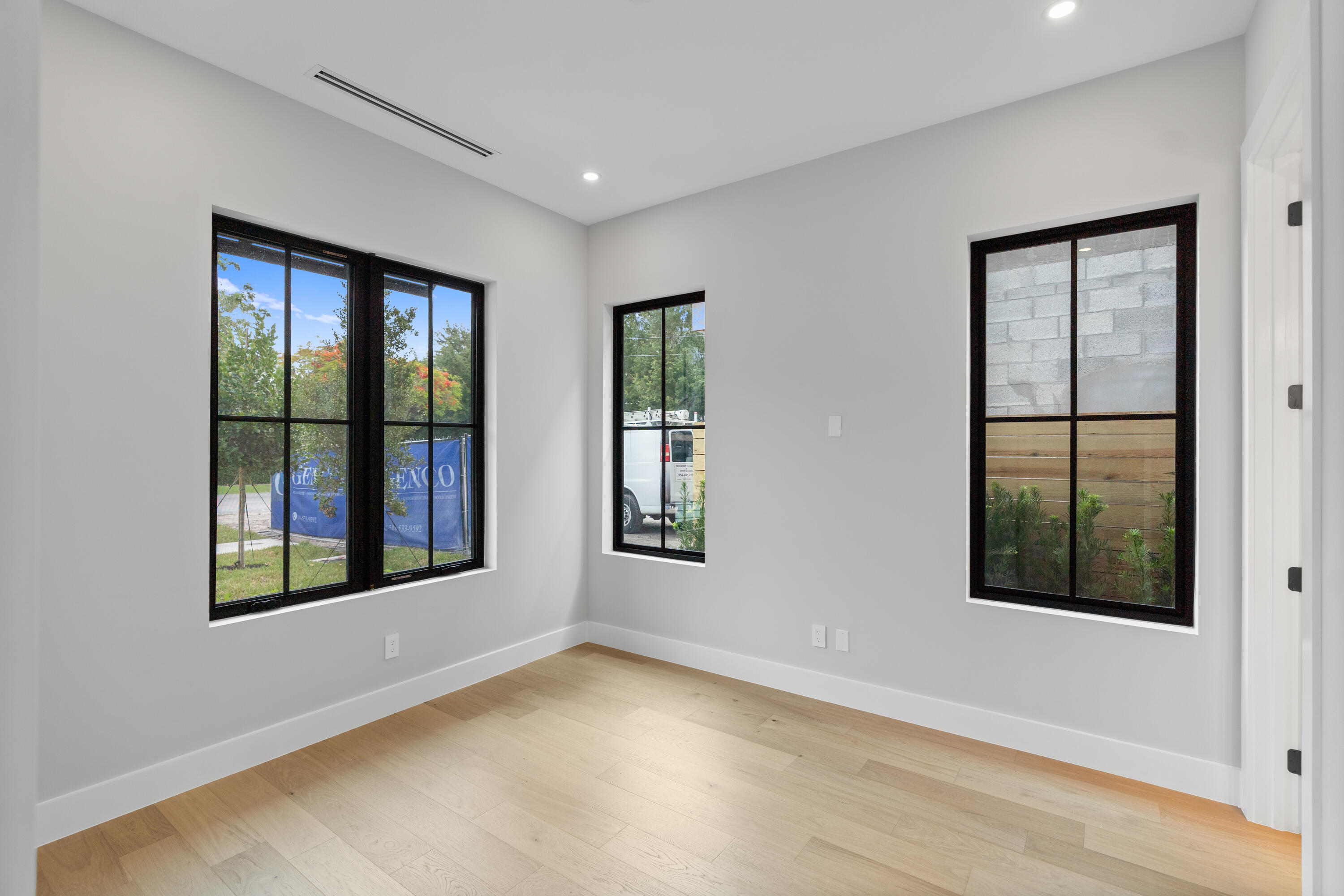 1016 SE 8th Fort Lauderdale, FL 33316