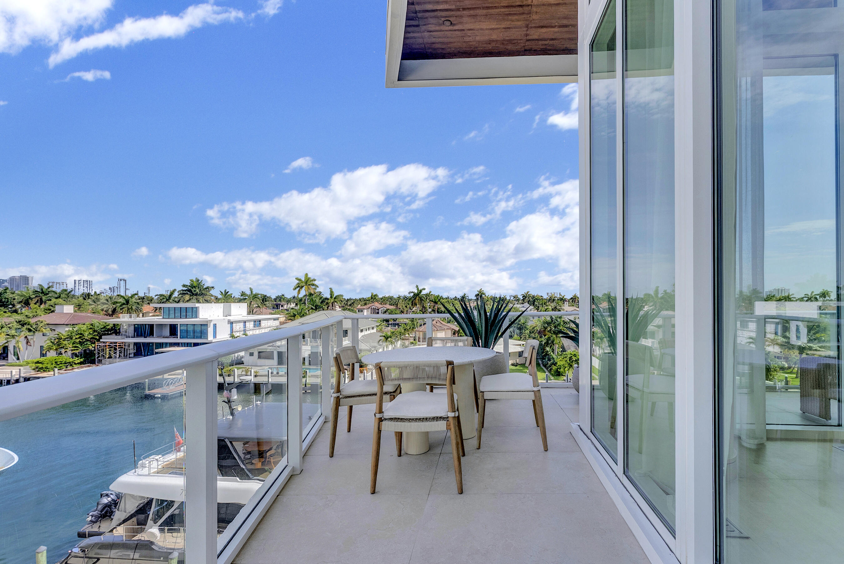 2321 SE 17th #401 Fort Lauderdale, FL 33316