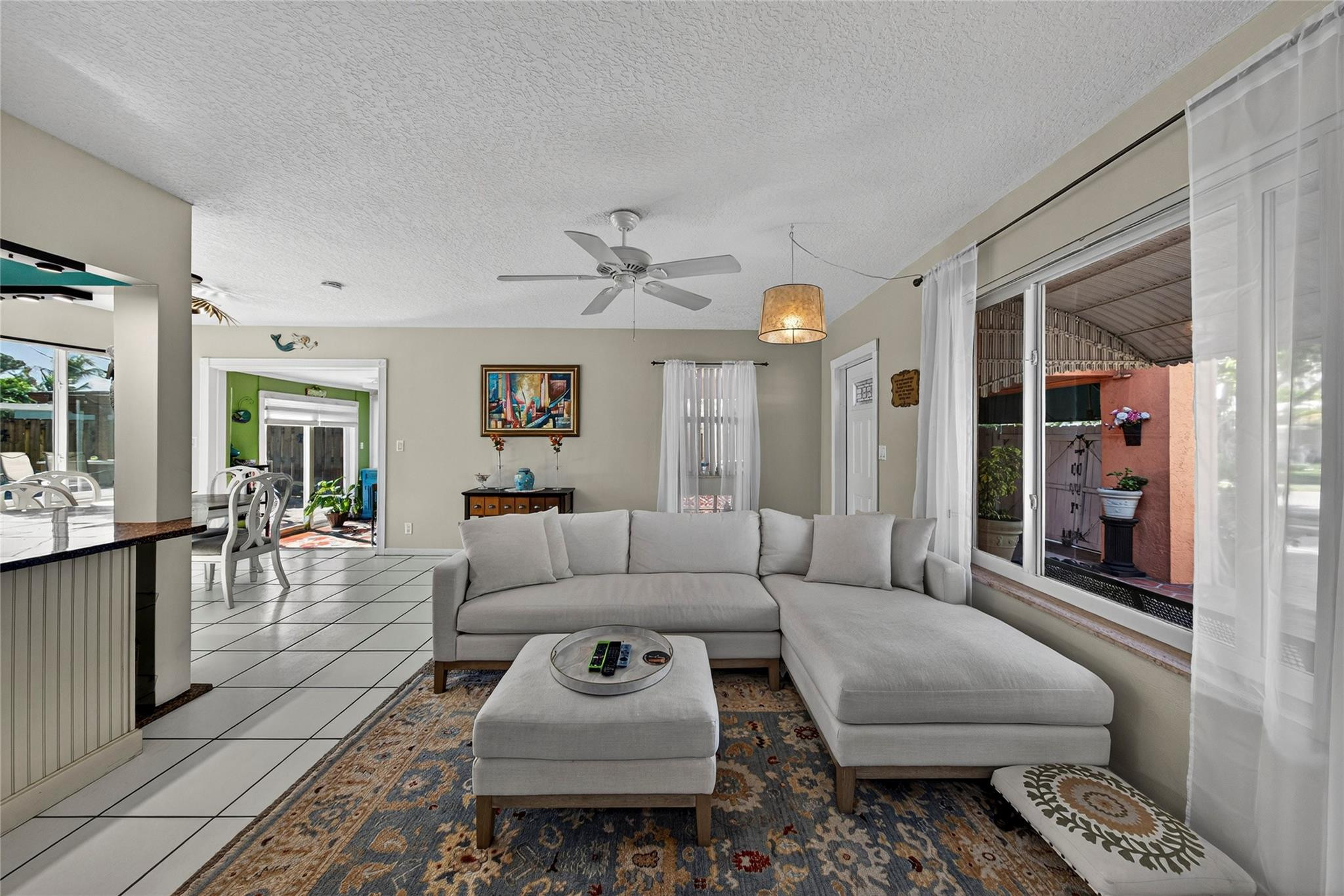 40 SW 9th Pompano Beach, FL 33060