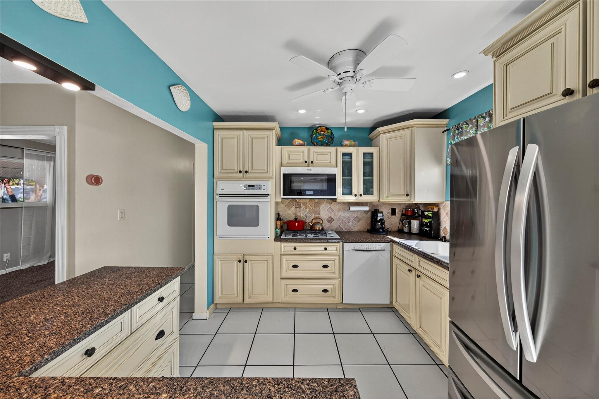 40 SW 9th Pompano Beach, FL 33060