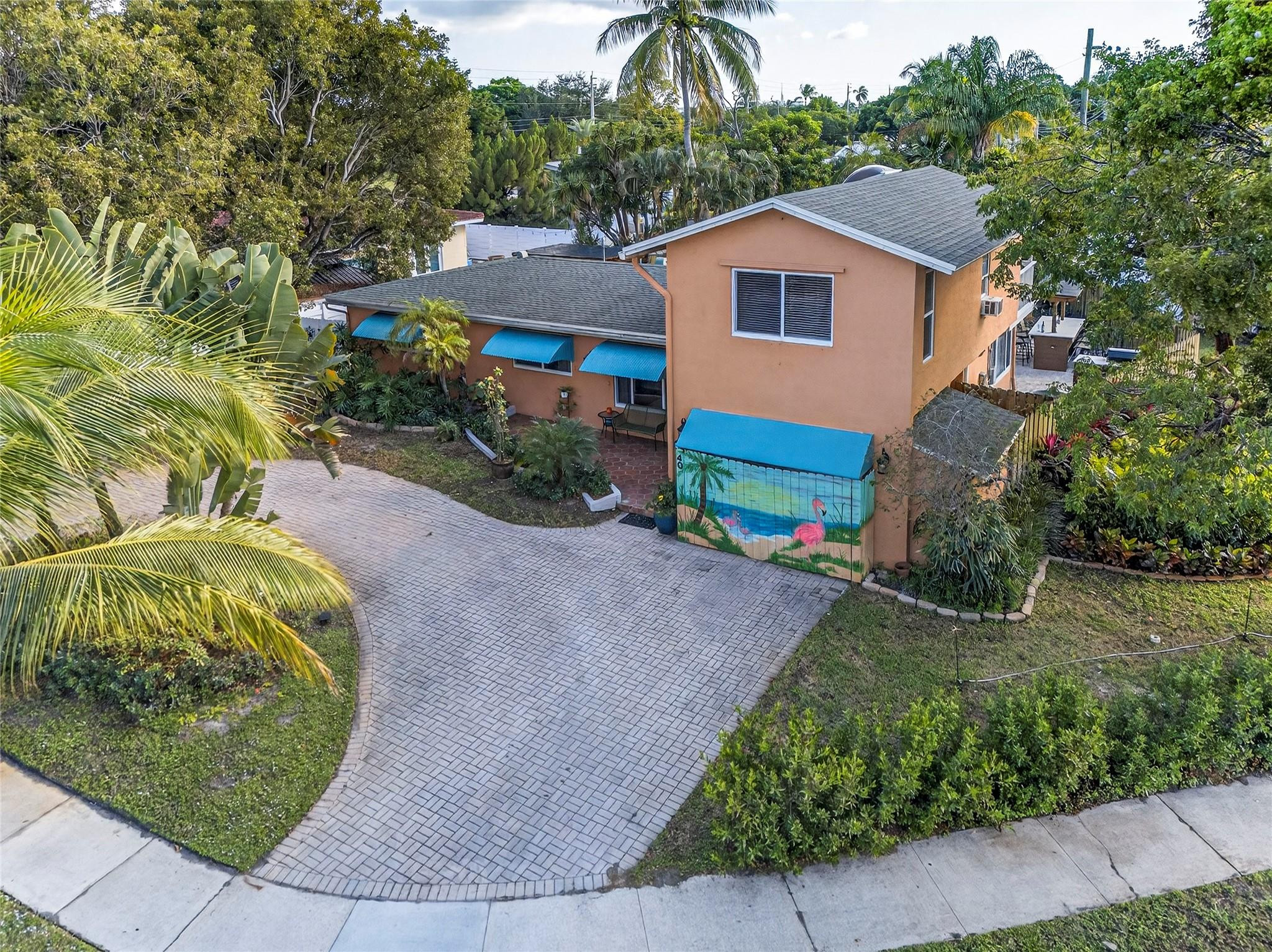 40 SW 9th Pompano Beach, FL 33060