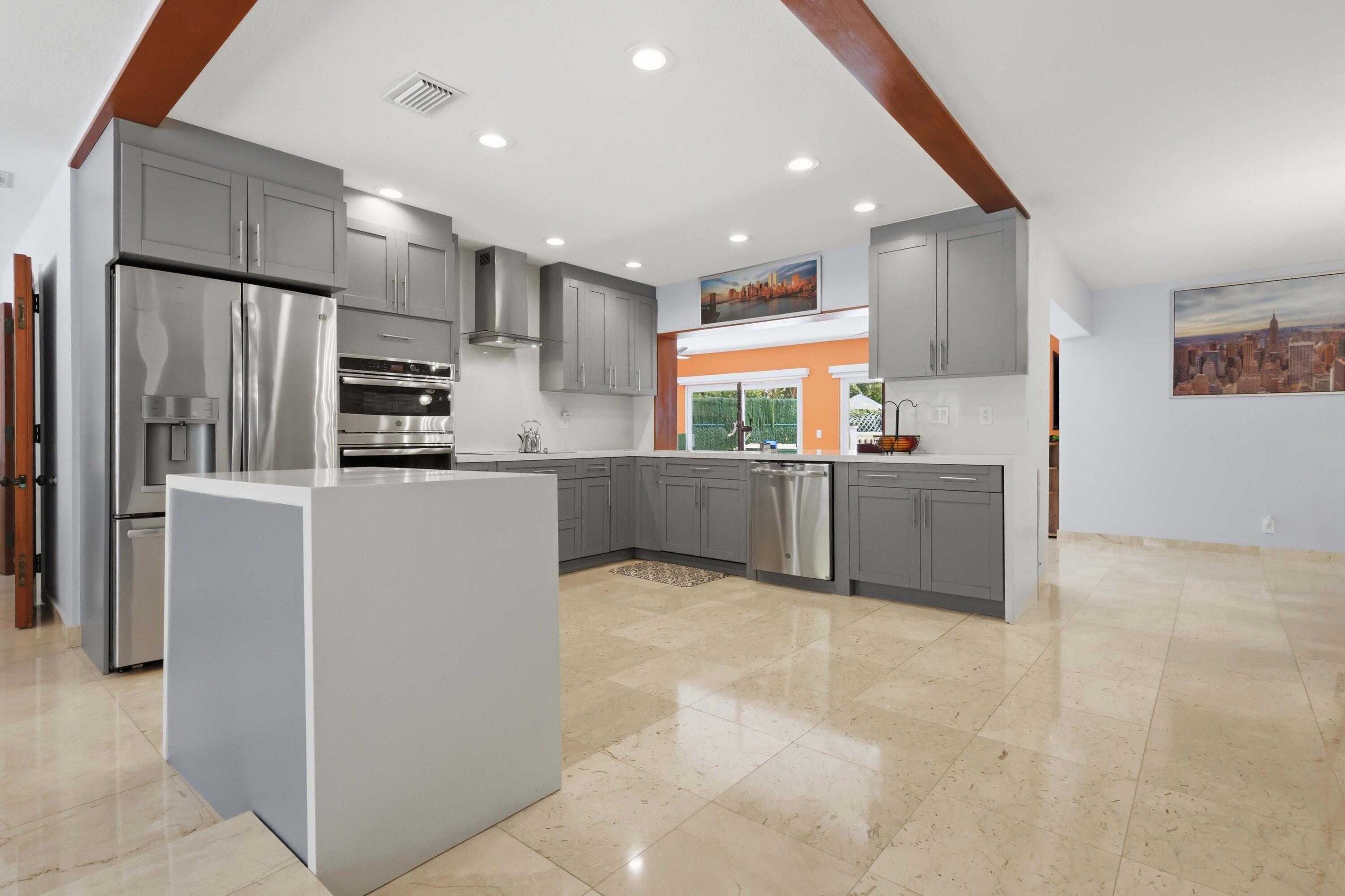3316 NE 40th Fort Lauderdale, FL 33308