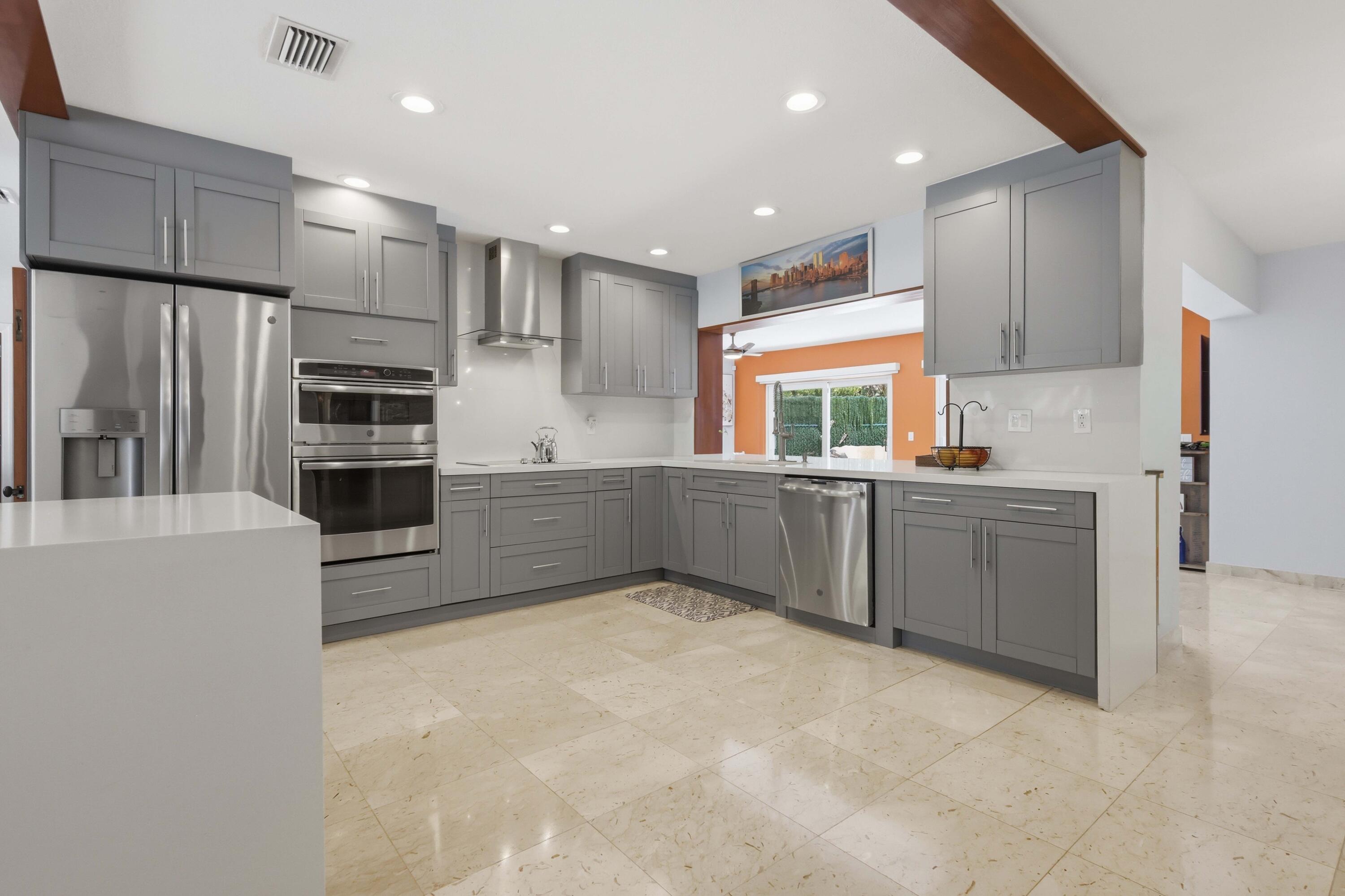 3316 NE 40th Fort Lauderdale, FL 33308