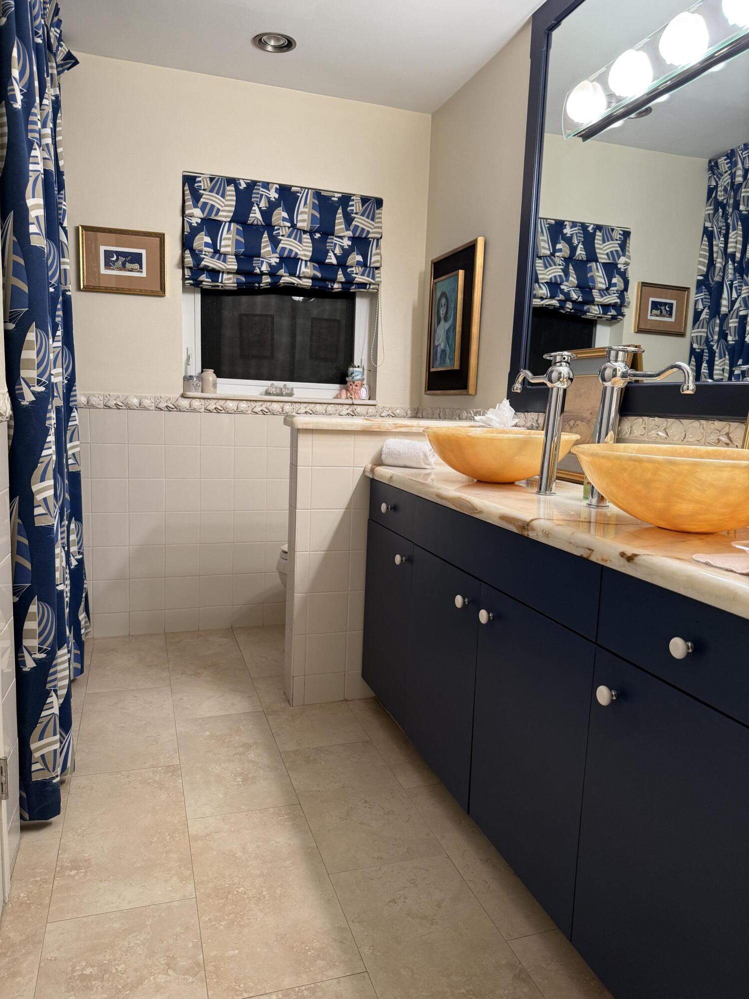 716 Middle Riv Dr Fort Lauderdale, FL 33304